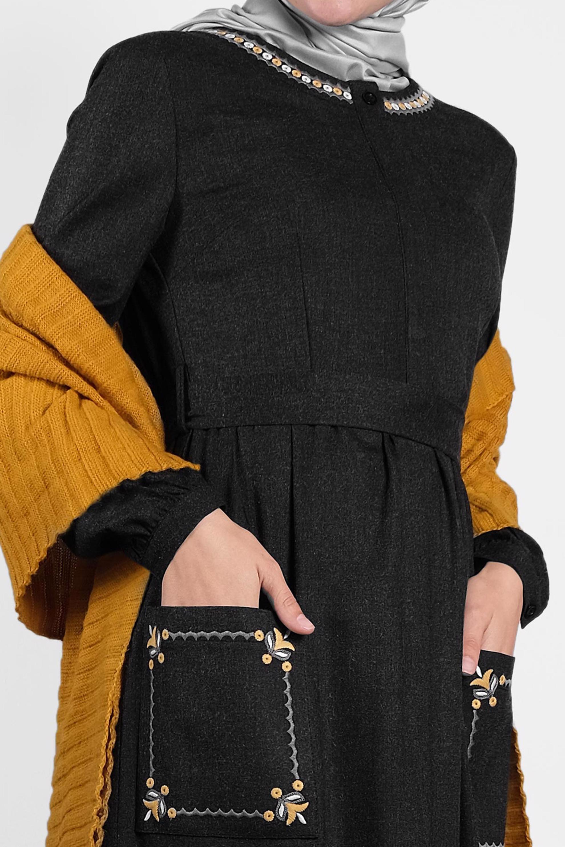 Tesettür giyim SİYAH NAKIŞLI ELBİSE 40193