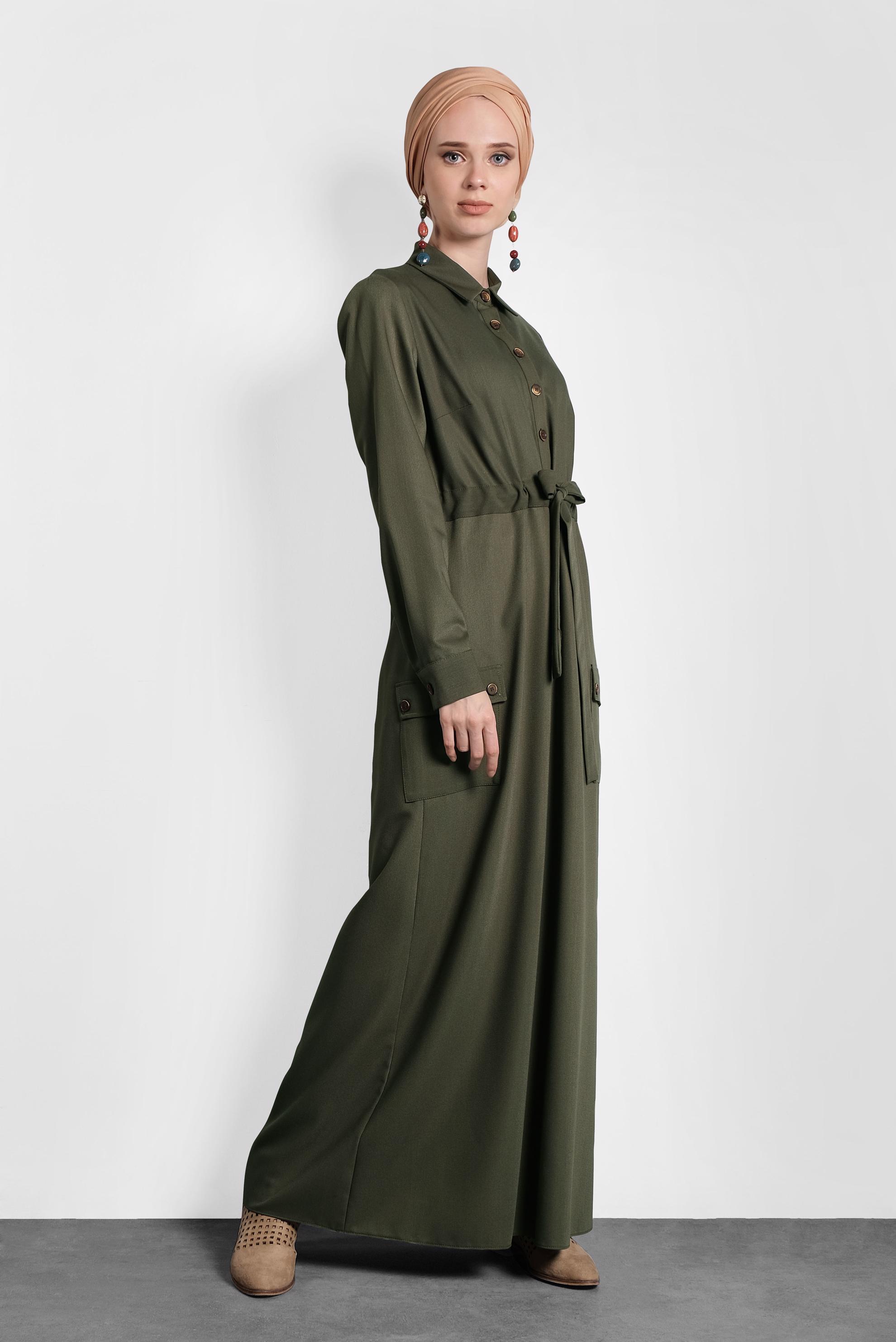 Tesettür giyim HAKİ DÜĞMELİ BELDEN BAĞLAMALI ELBİSE 40194 