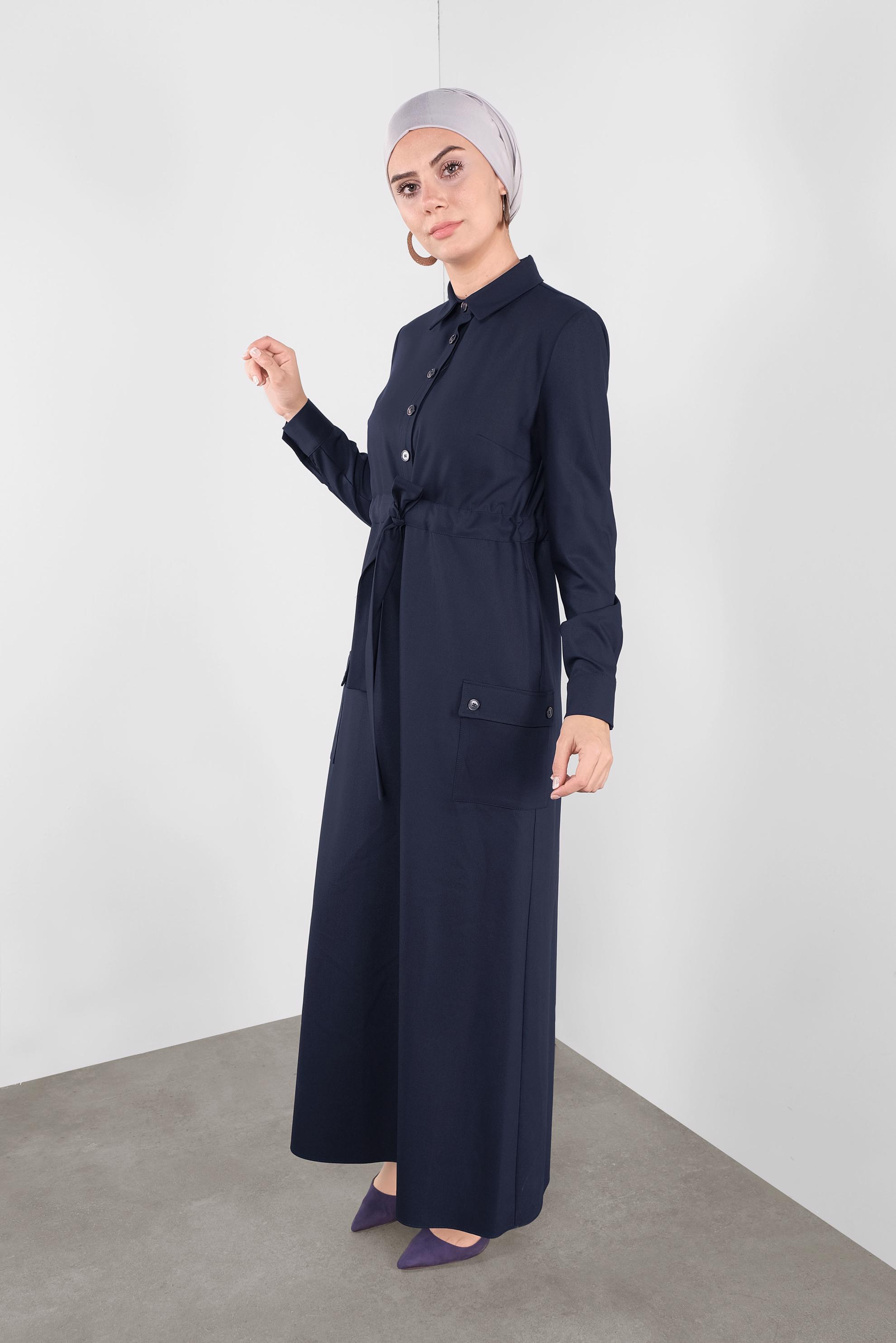 Tesettür giyim LACİVERT DÜĞMELİ BELDEN BAĞLAMALI ELBİSE 40194 