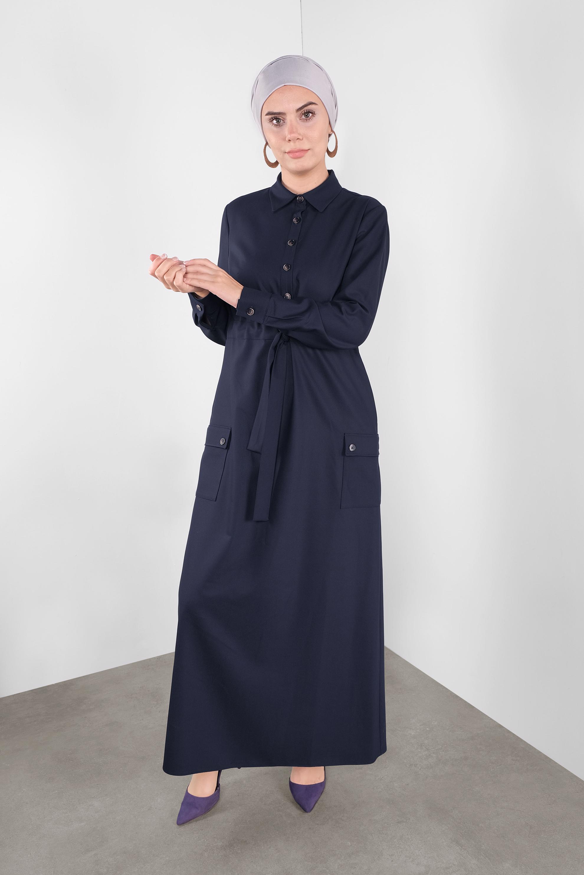 Tesettür giyim LACİVERT DÜĞMELİ BELDEN BAĞLAMALI ELBİSE 40194 