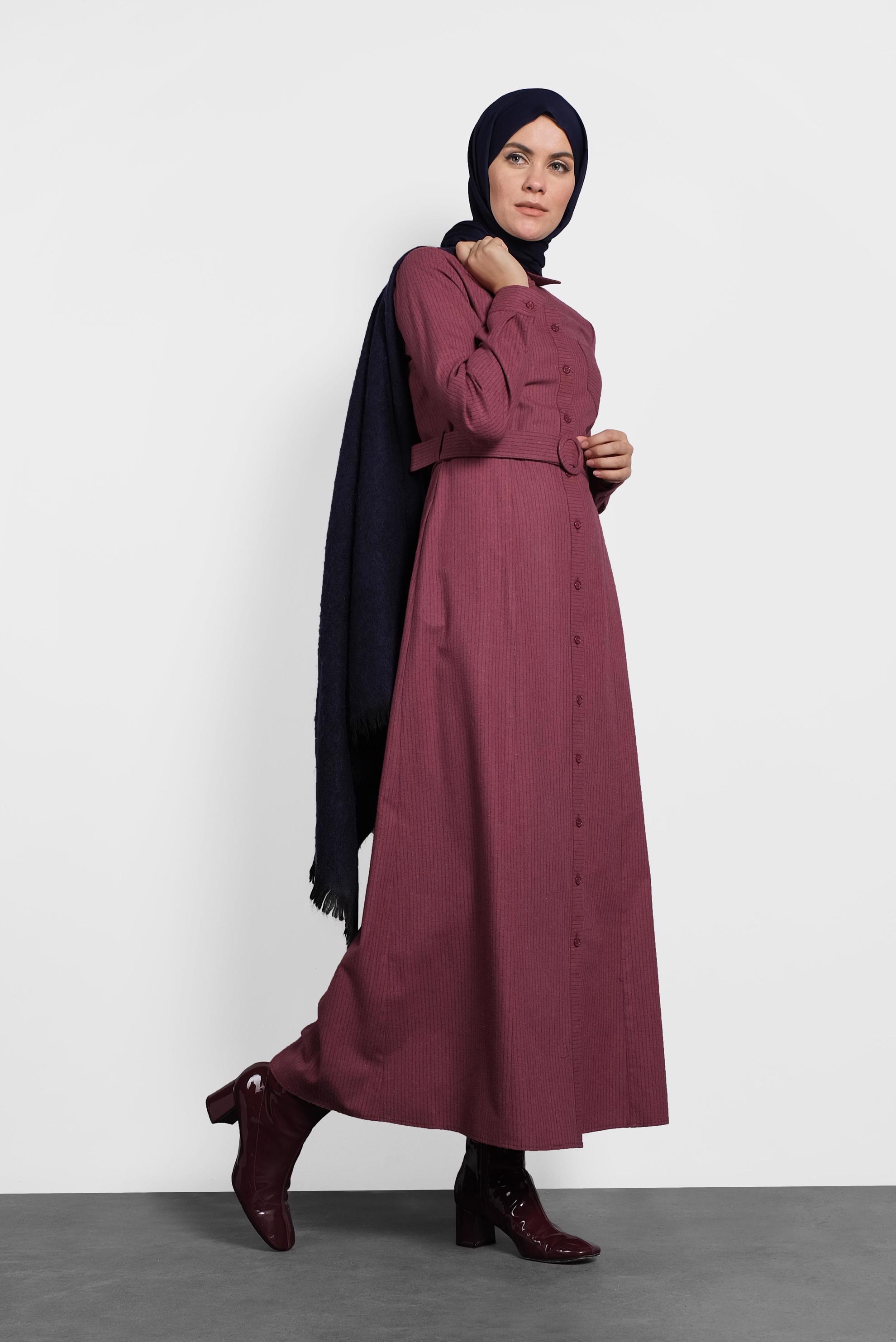 Tesettür giyim KIRMIZI ÇİZGİLİ ERKEK YAKA ELBİSE 40198