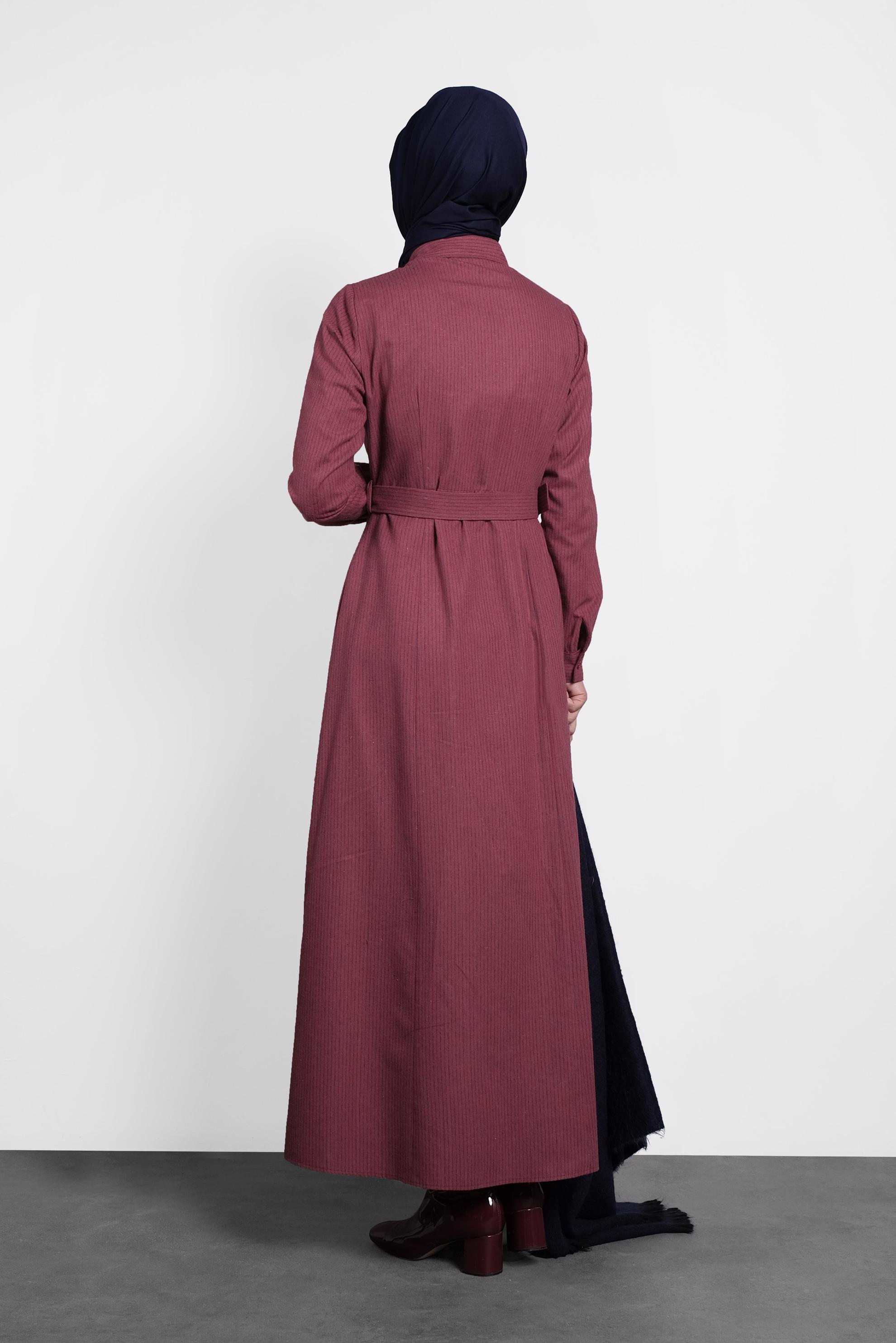 Tesettür giyim KIRMIZI ÇİZGİLİ ERKEK YAKA ELBİSE 40198