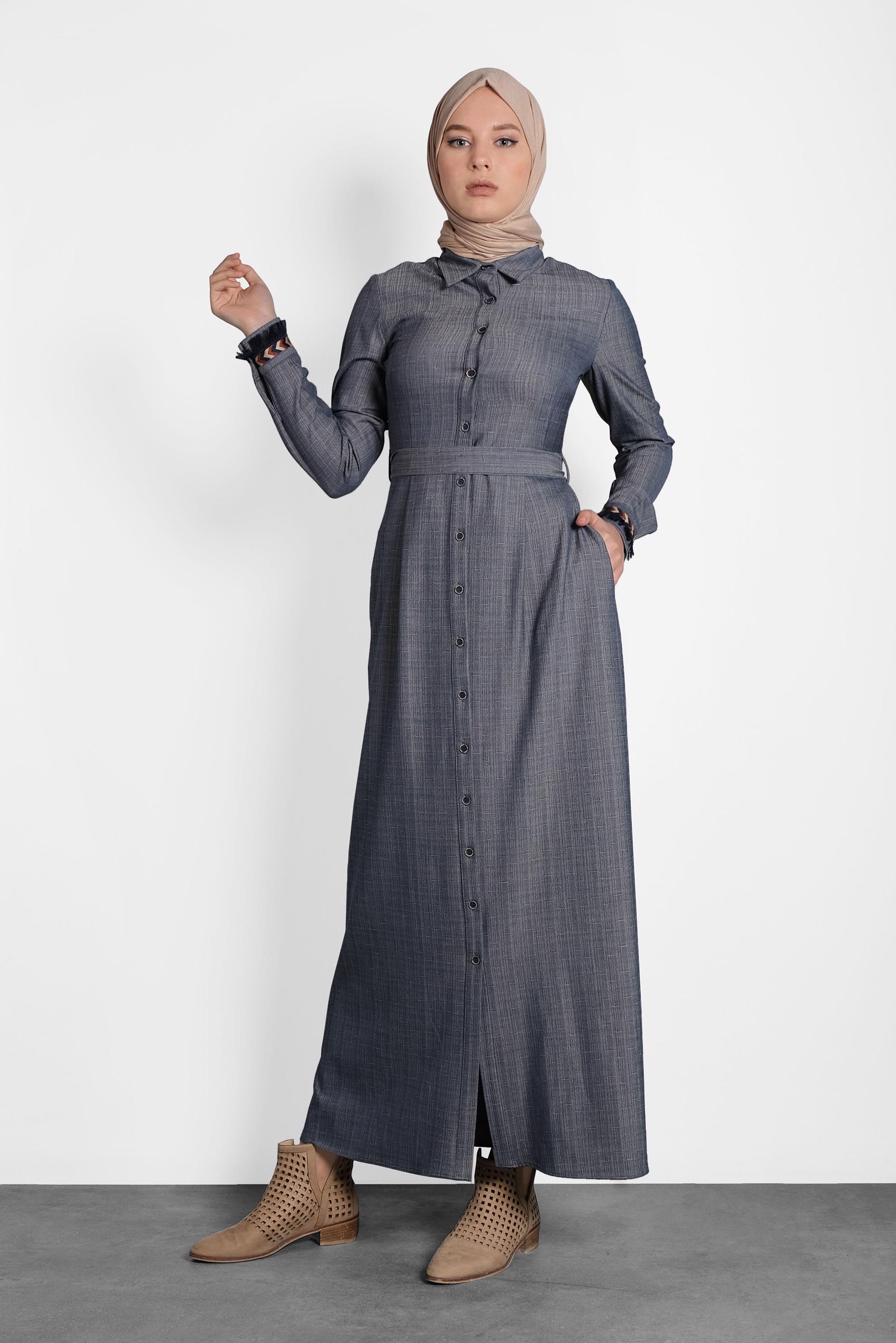 Tesettür giyim LACİVERT BOYDAN DÜĞMELİ KUŞAKLI ELBİSE 40214 