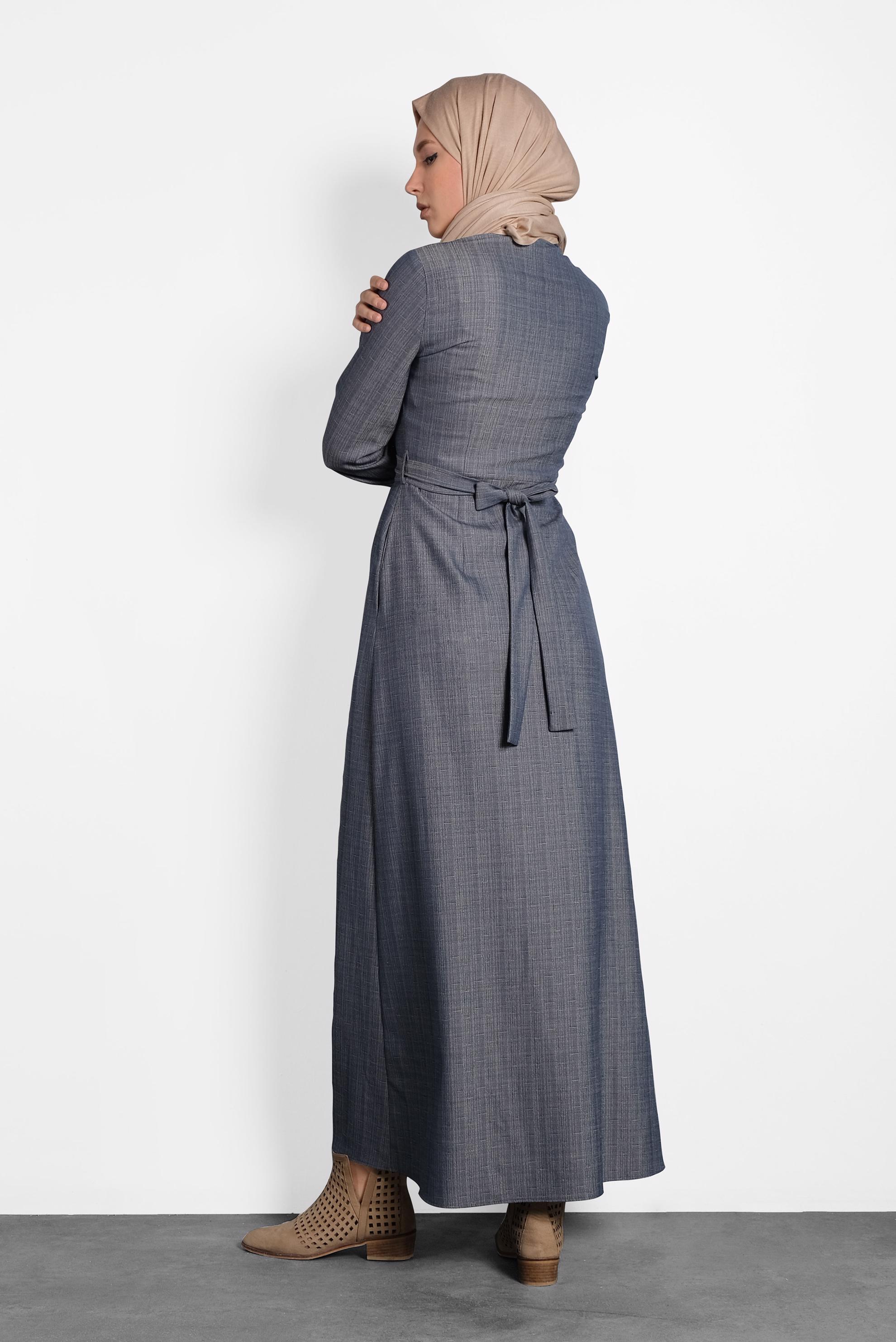 Tesettür giyim LACİVERT BOYDAN DÜĞMELİ KUŞAKLI ELBİSE 40214 