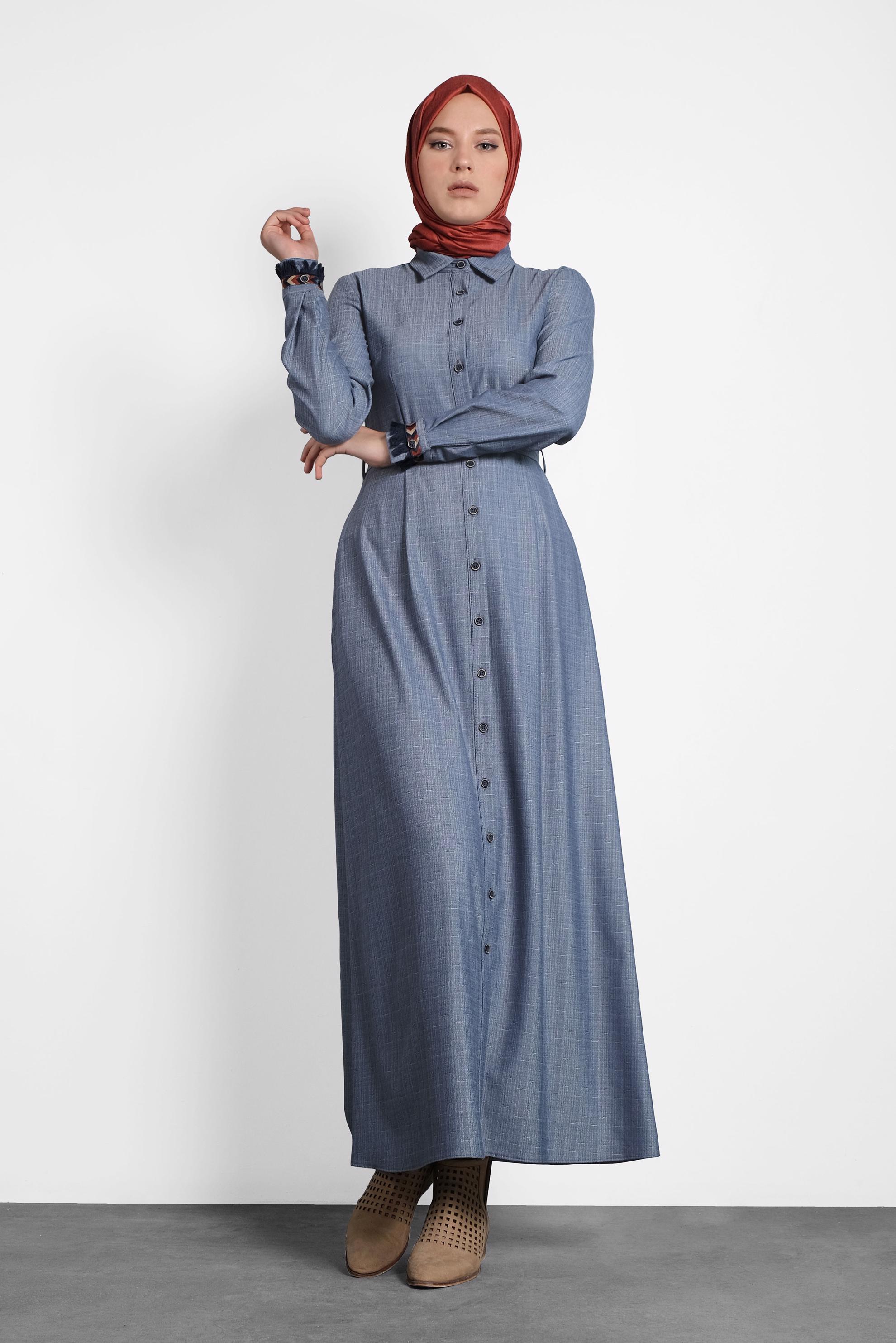 Tesettür giyim LACİVERT BOYDAN DÜĞMELİ KUŞAKLI ELBİSE 40214 