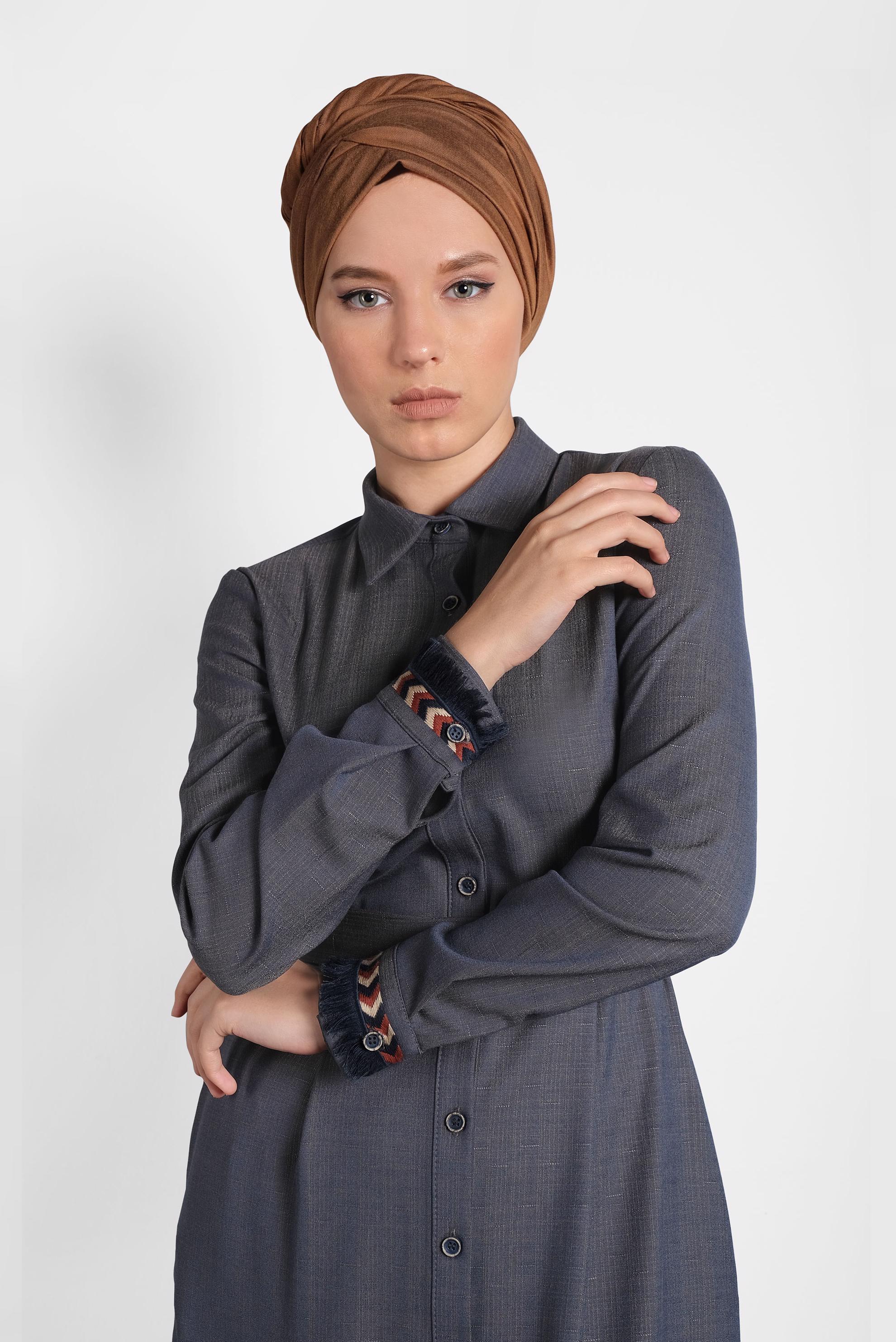 Tesettür giyim MAVİ BOYDAN DÜĞMELİ KUŞAKLI ELBİSE 40214 