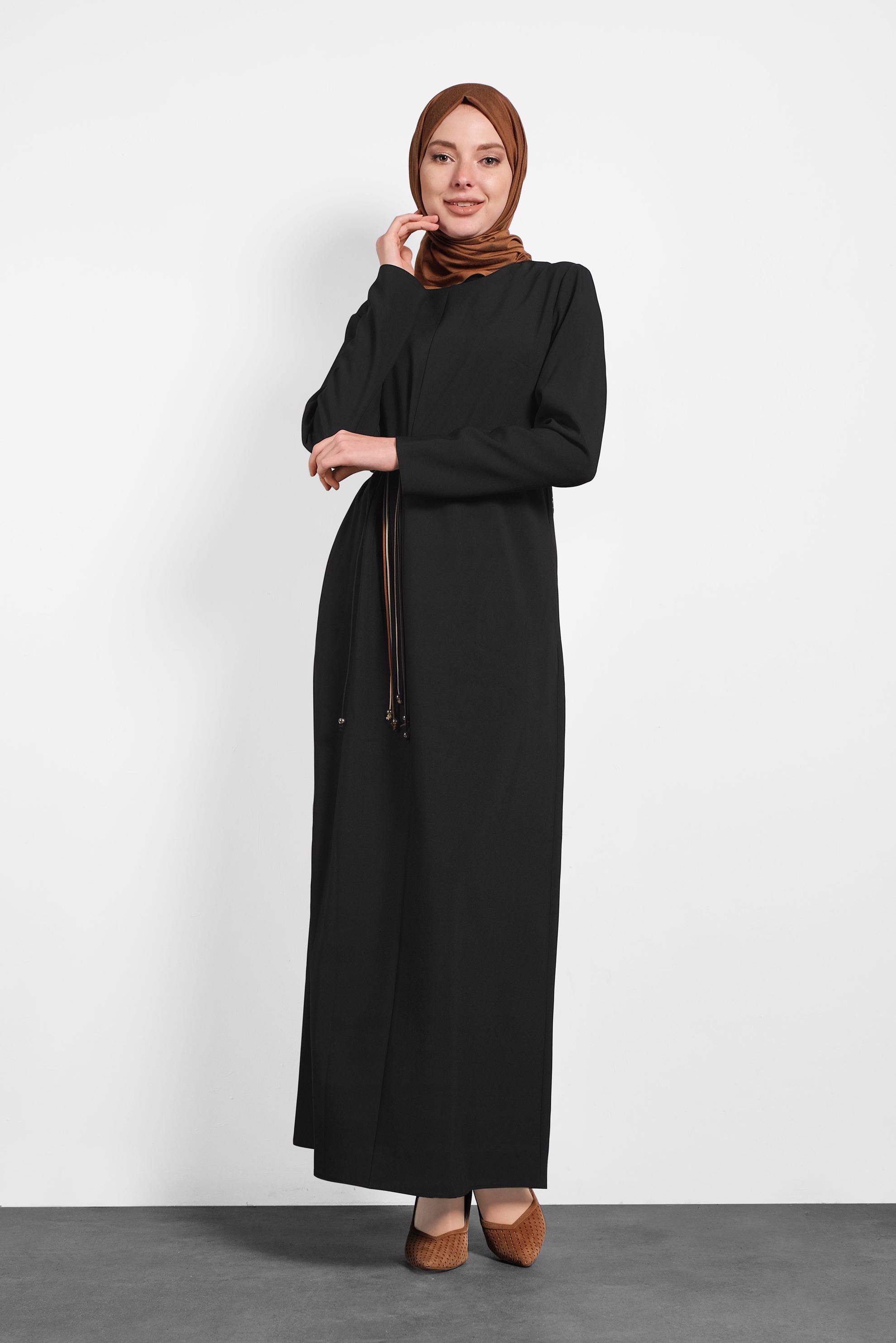 Tesettür giyim SİYAH BELDEN BAĞCIKLI ELBİSE 40217 