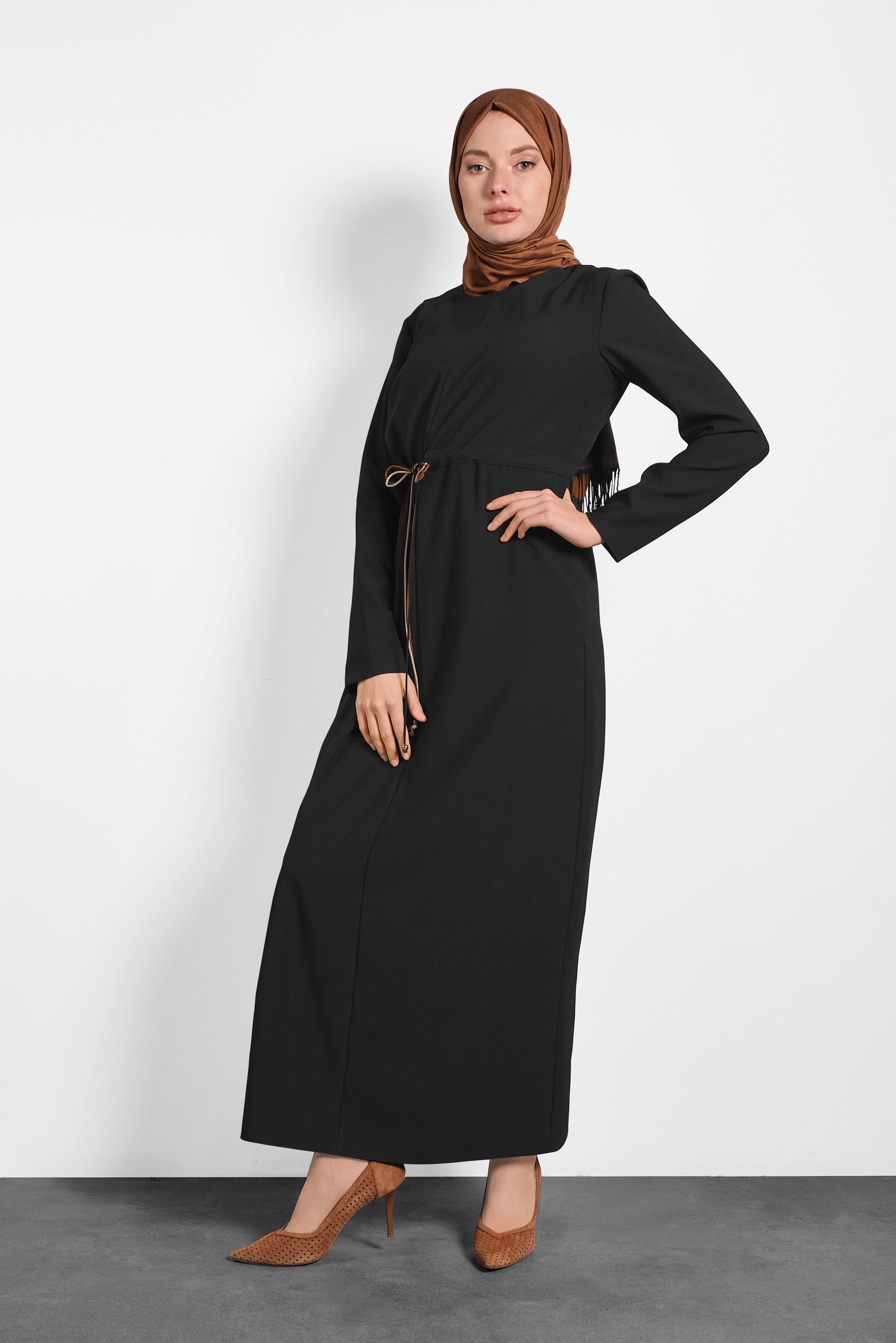 Tesettür giyim SİYAH BELDEN BAĞCIKLI ELBİSE 40217 
