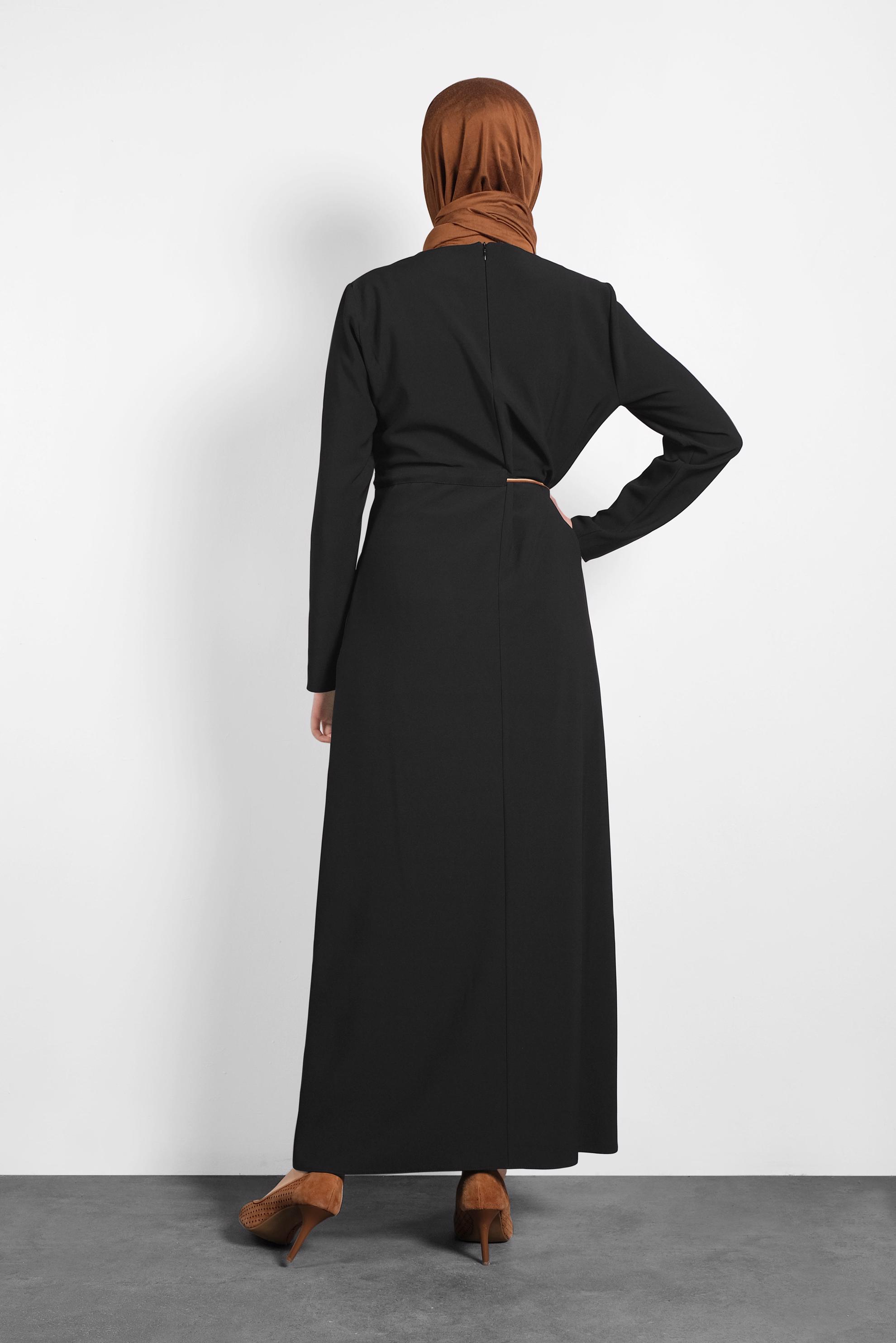 Tesettür giyim SİYAH BELDEN BAĞCIKLI ELBİSE 40217 