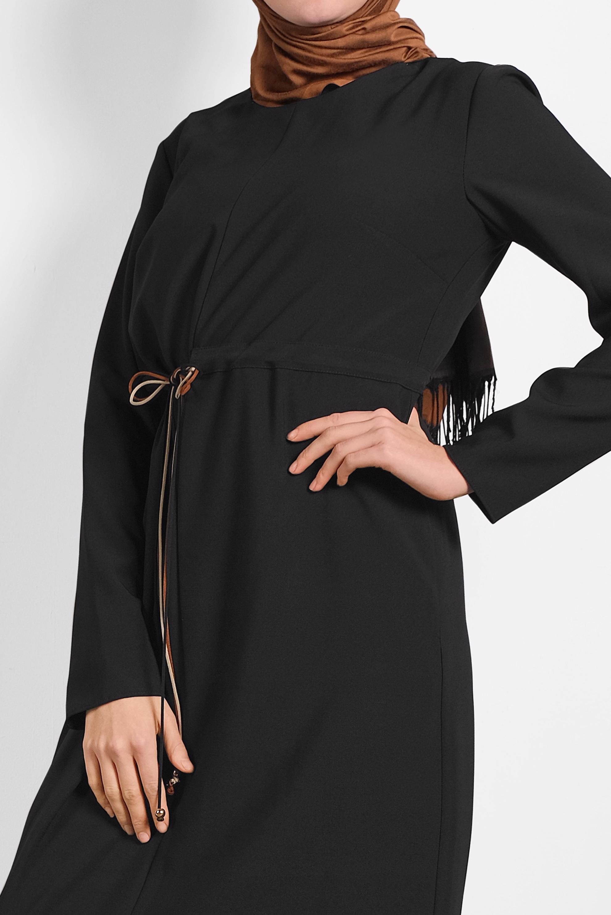 Tesettür giyim SİYAH BELDEN BAĞCIKLI ELBİSE 40217 