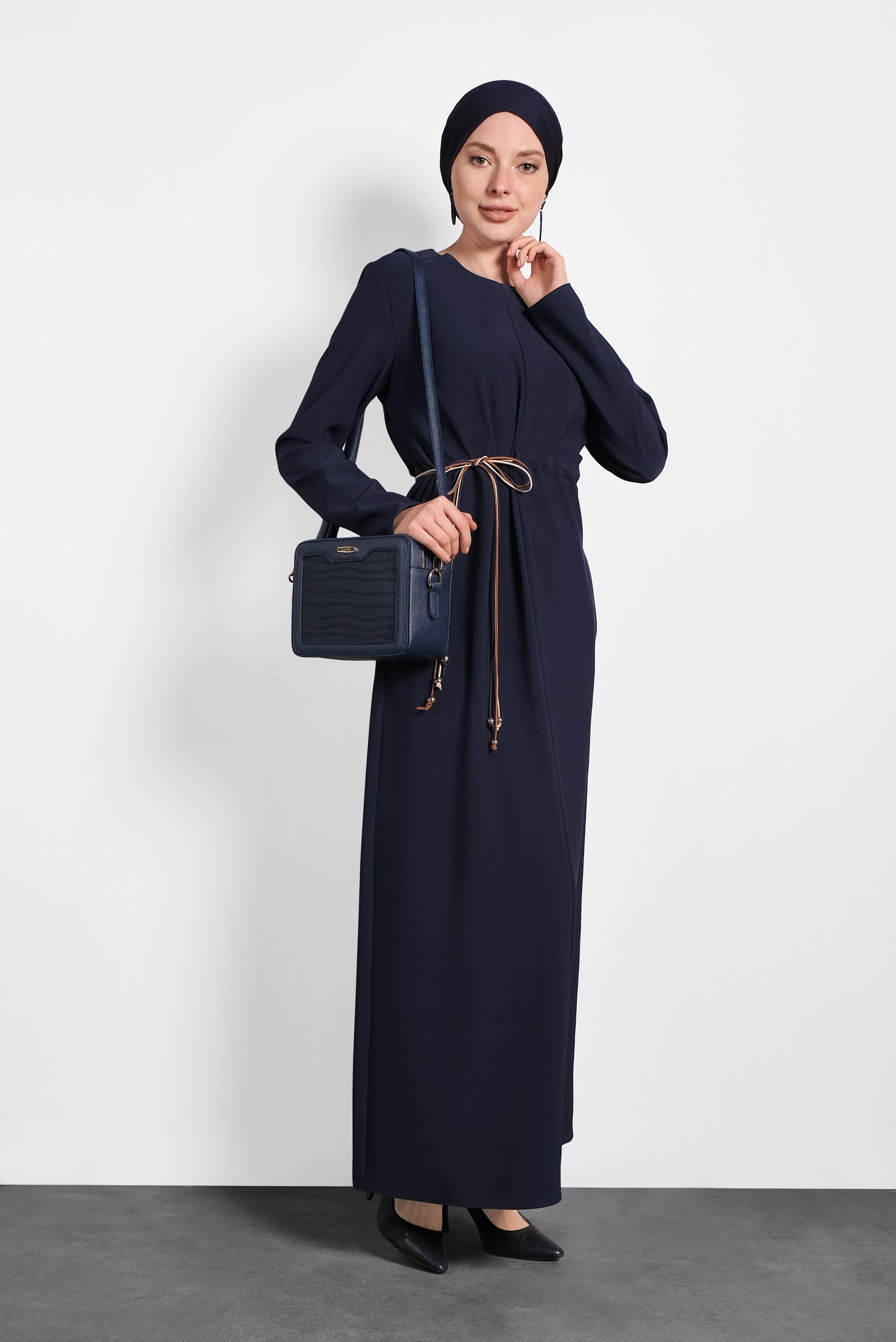 Tesettür giyim LACİVERT BELDEN BAĞCIKLI ELBİSE 40217 