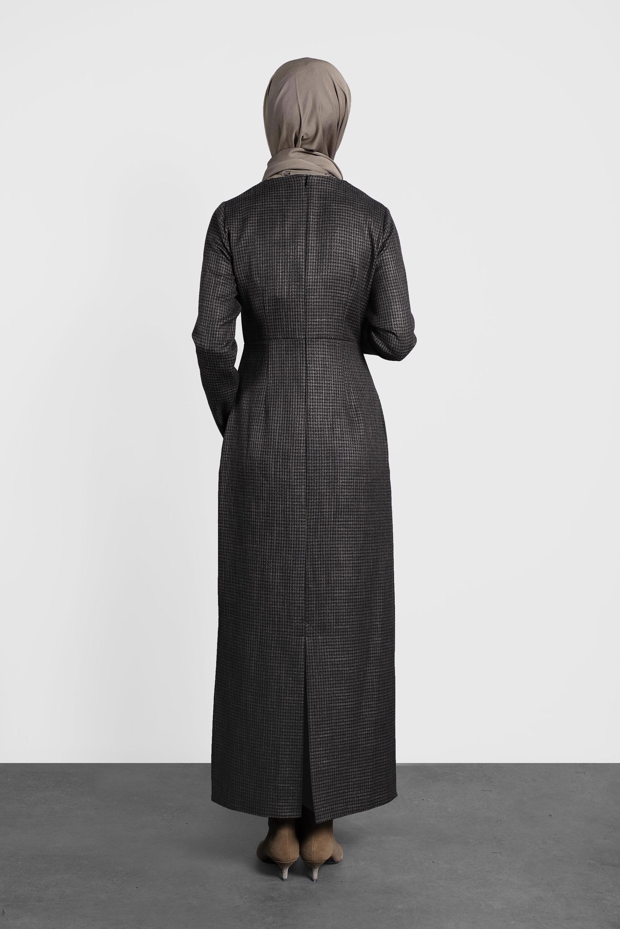 Tesettür giyim SİYAH EKOSE DESENLİ ELBİSE 40219 