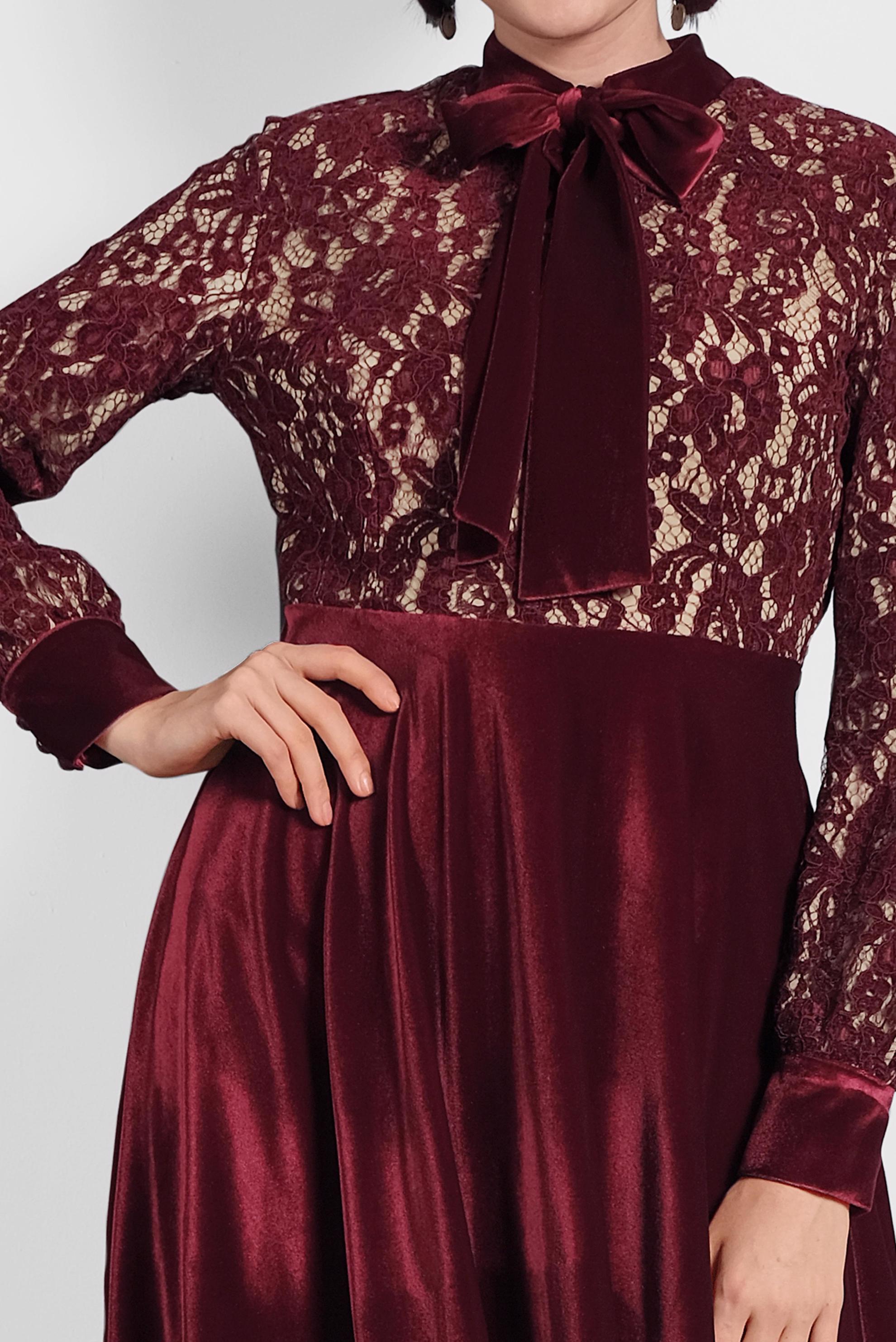 Tesettür giyim BORDO PARLAK KADİFE GÜPÜRLÜ YAKASI BAĞLI ELBİSE 40239 