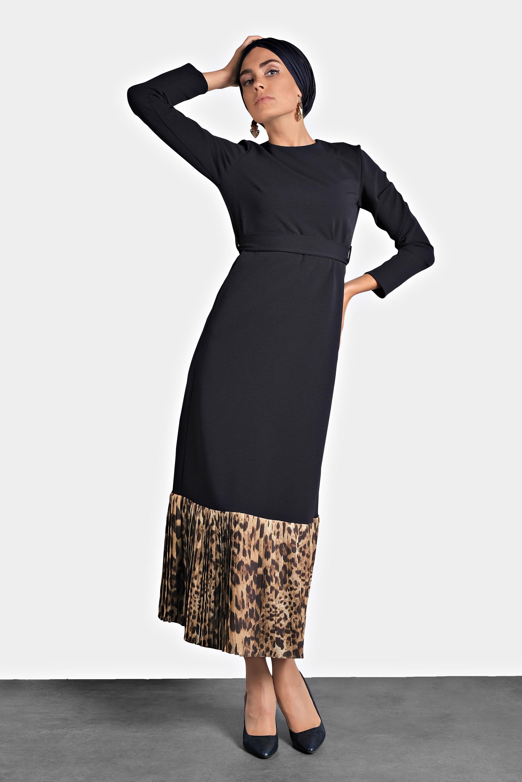 Tesettür giyim LACİVERT KUŞAKLI LEOPAR DESENLİ ELBİSE 40272