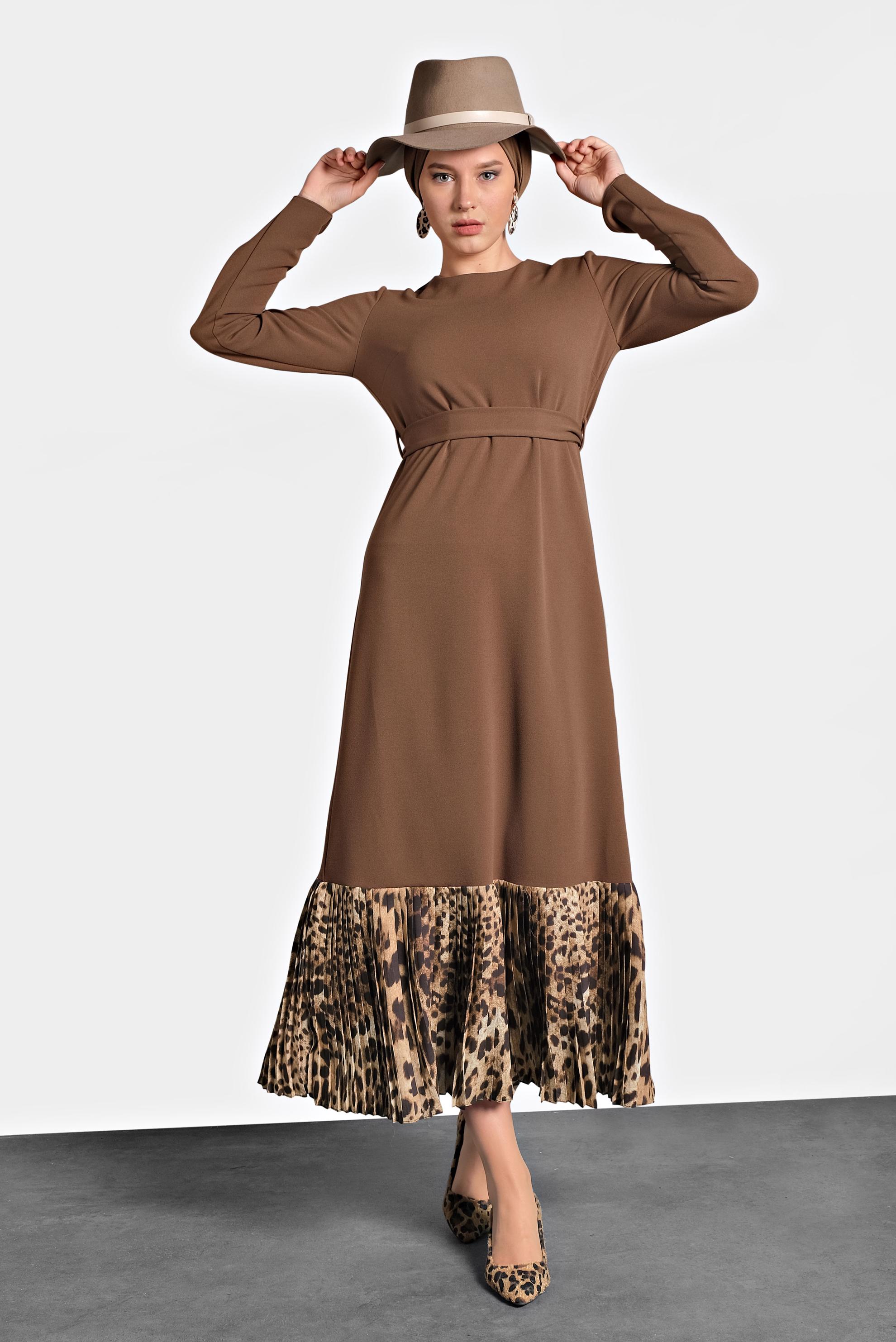 Tesettür giyim TABA KUŞAKLI LEOPAR DESENLİ ELBİSE 40272