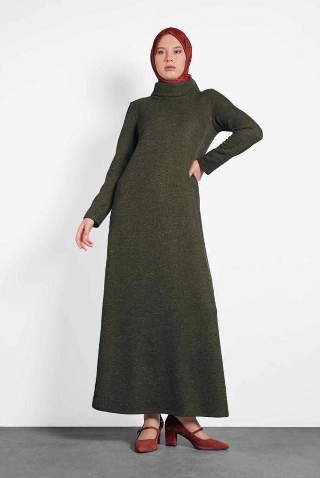 Tesettür giyim  BOĞAZLI TRİKO ÖRME ELBİSE 40273  - ALVİNA