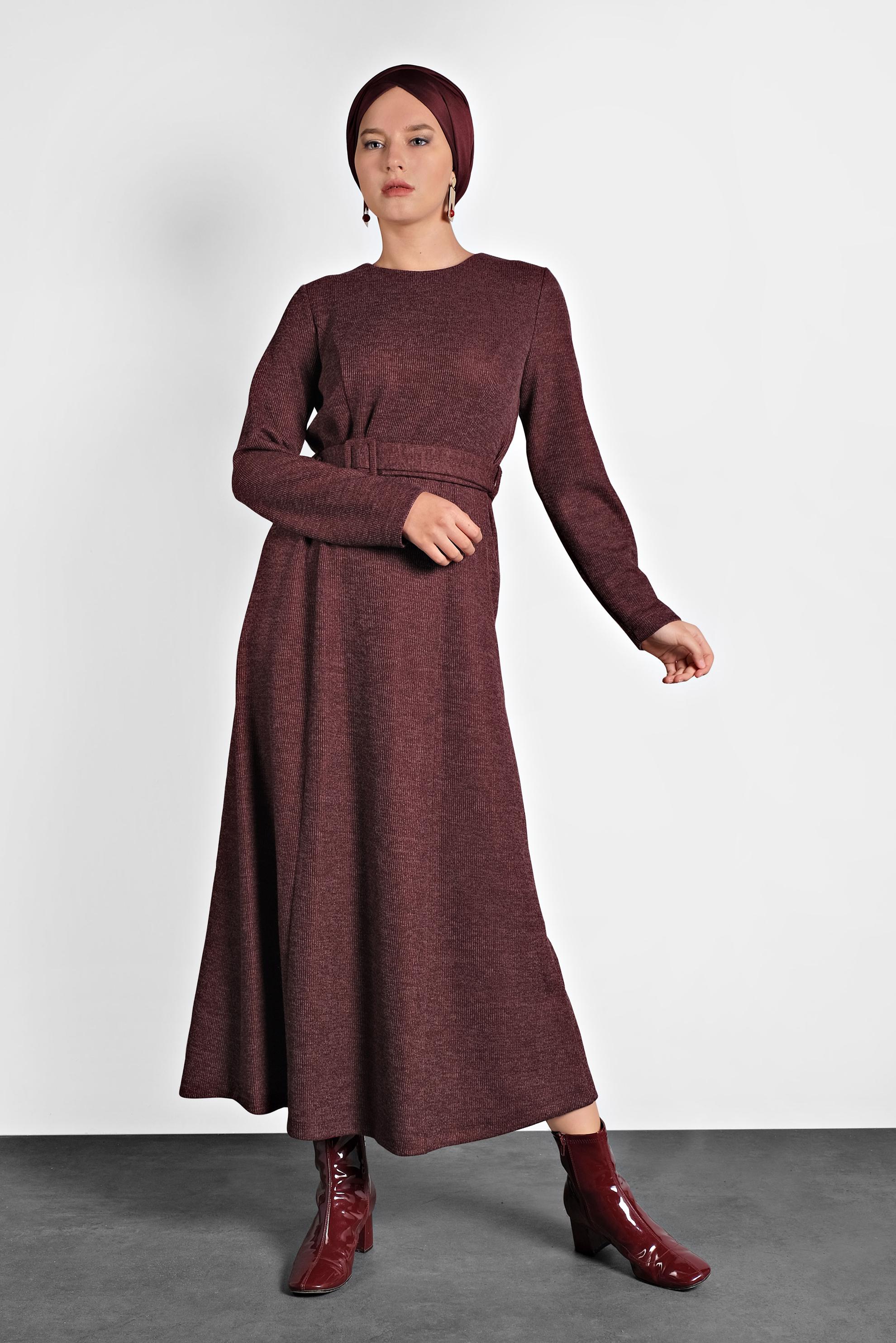 Tesettür giyim BORDO KEMERLİ TRİKO ELBİSE 40274 