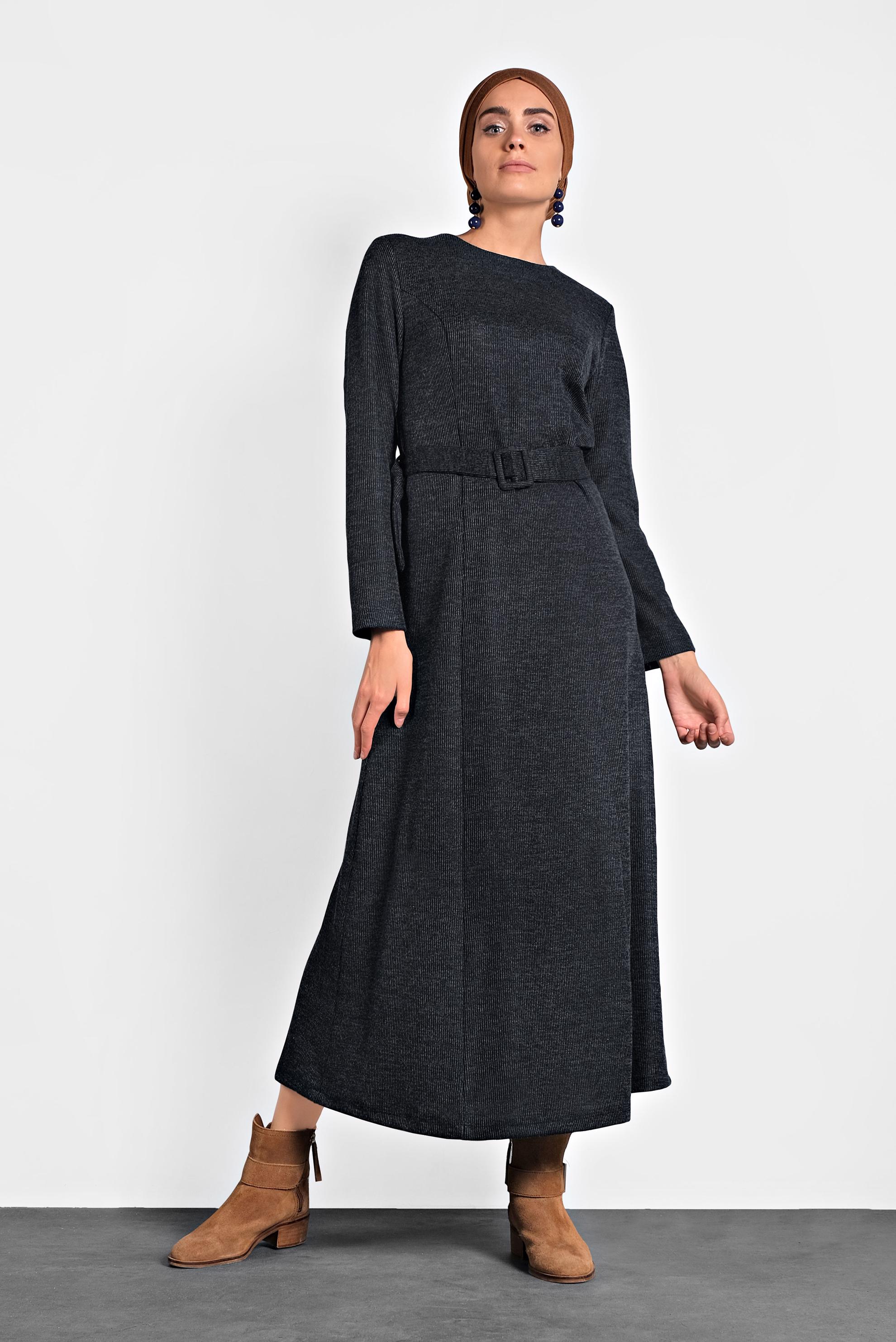 Tesettür giyim LACİVERT KEMERLİ TRİKO ELBİSE 40274 