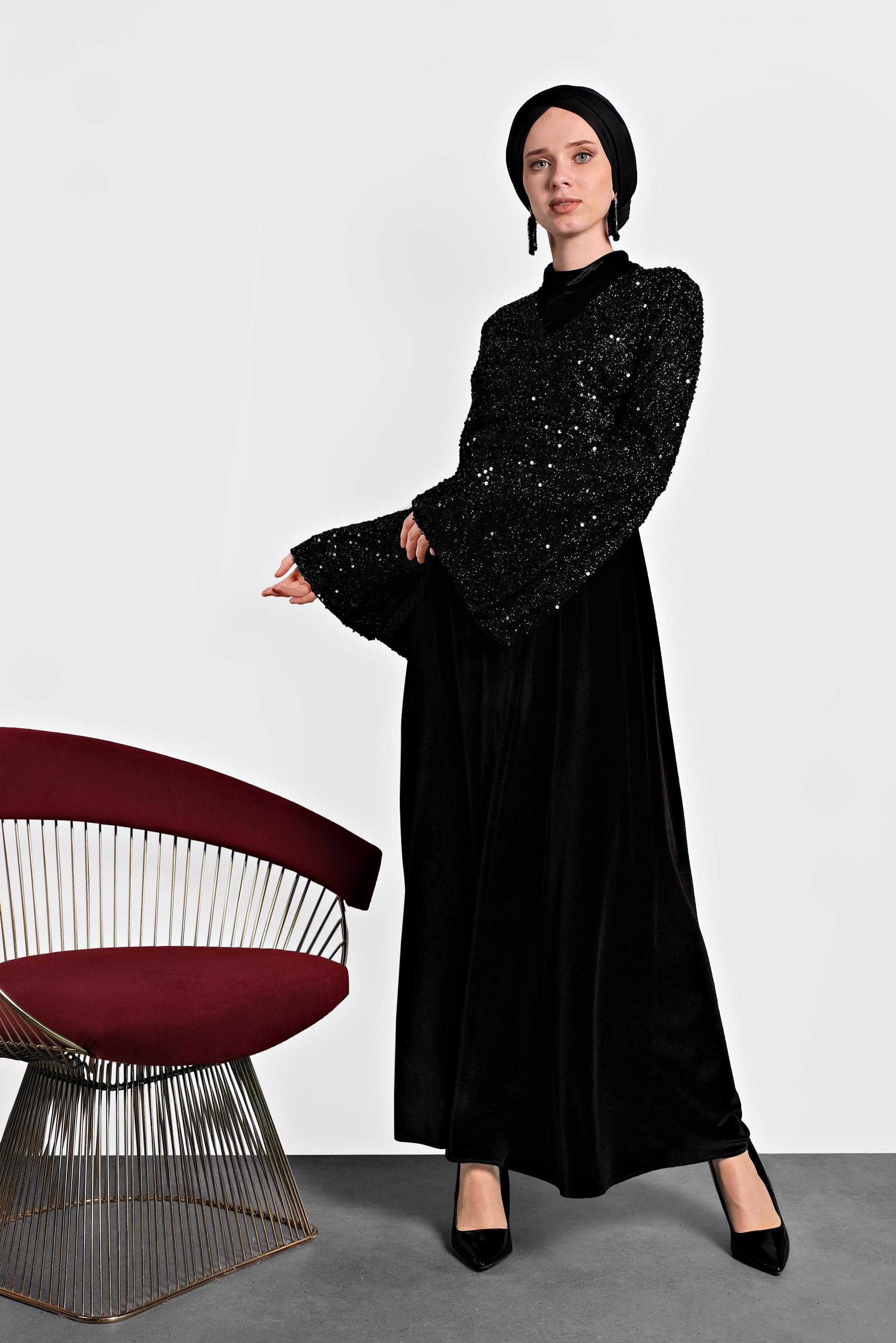 Tesettür giyim SİYAH PULLU TROMPET KOL ELBİSE 40291 