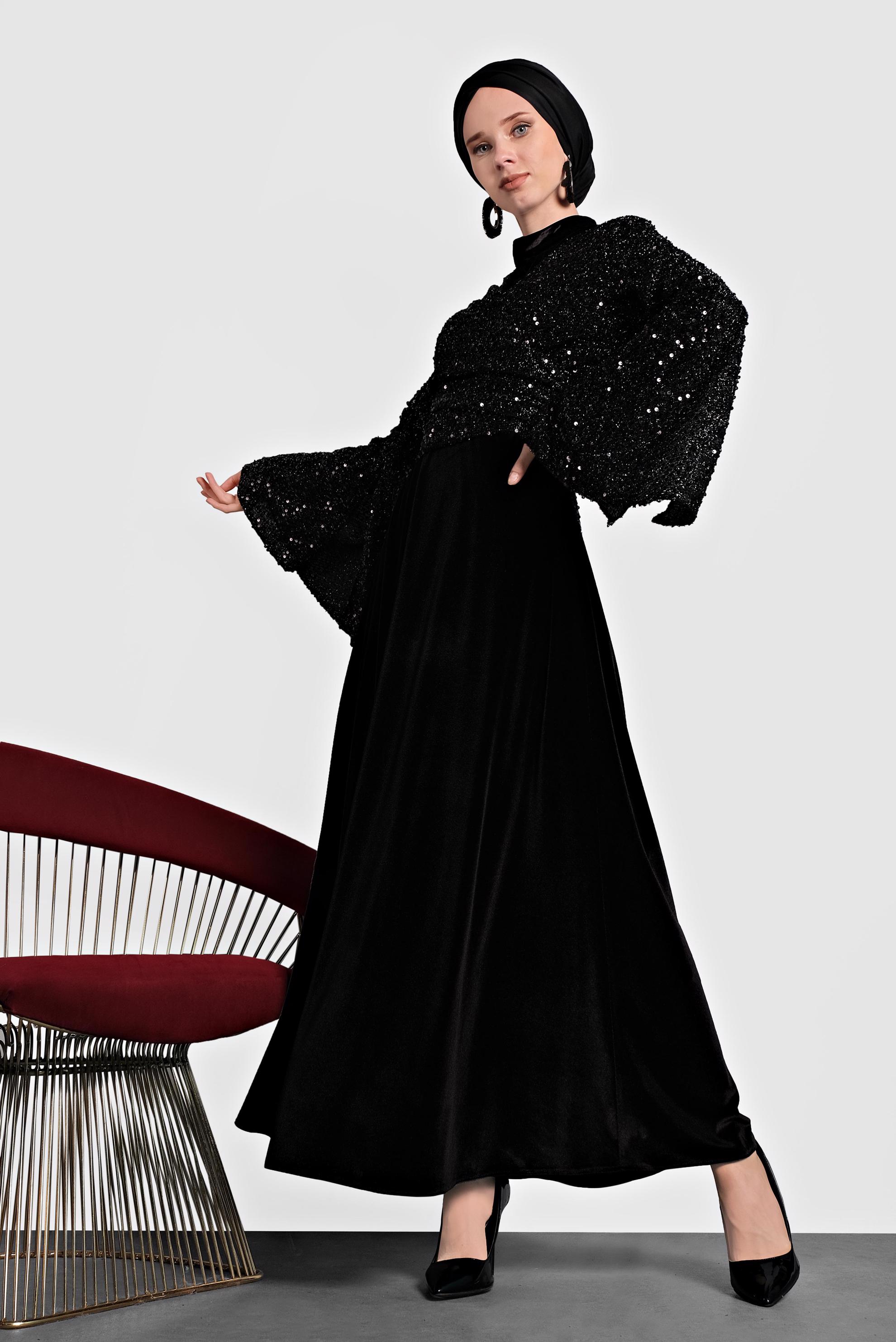 Tesettür giyim SİYAH PULLU TROMPET KOL ELBİSE 40291 