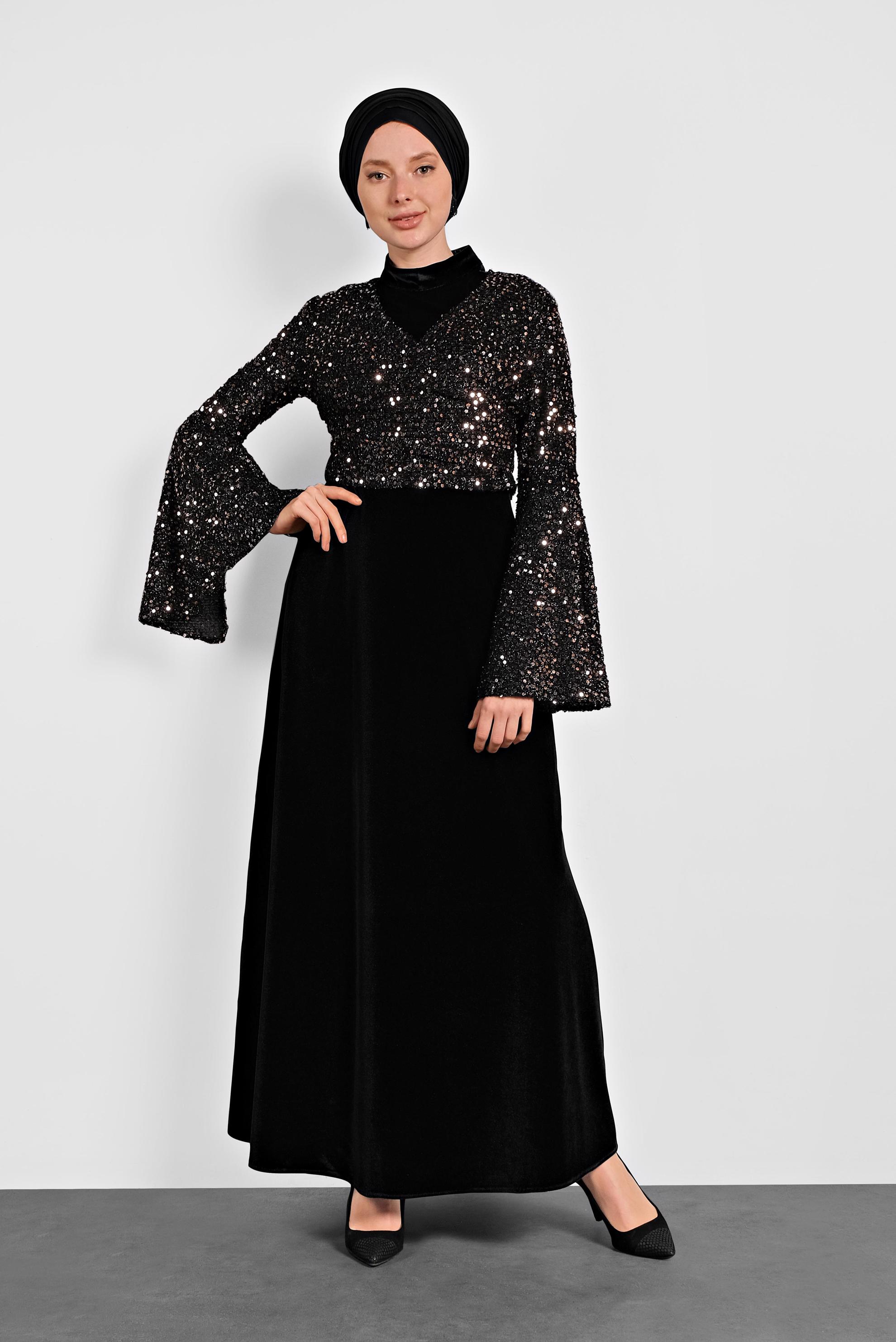 Tesettür giyim SİYAH PULLU TROMPET KOL ELBİSE 40291 