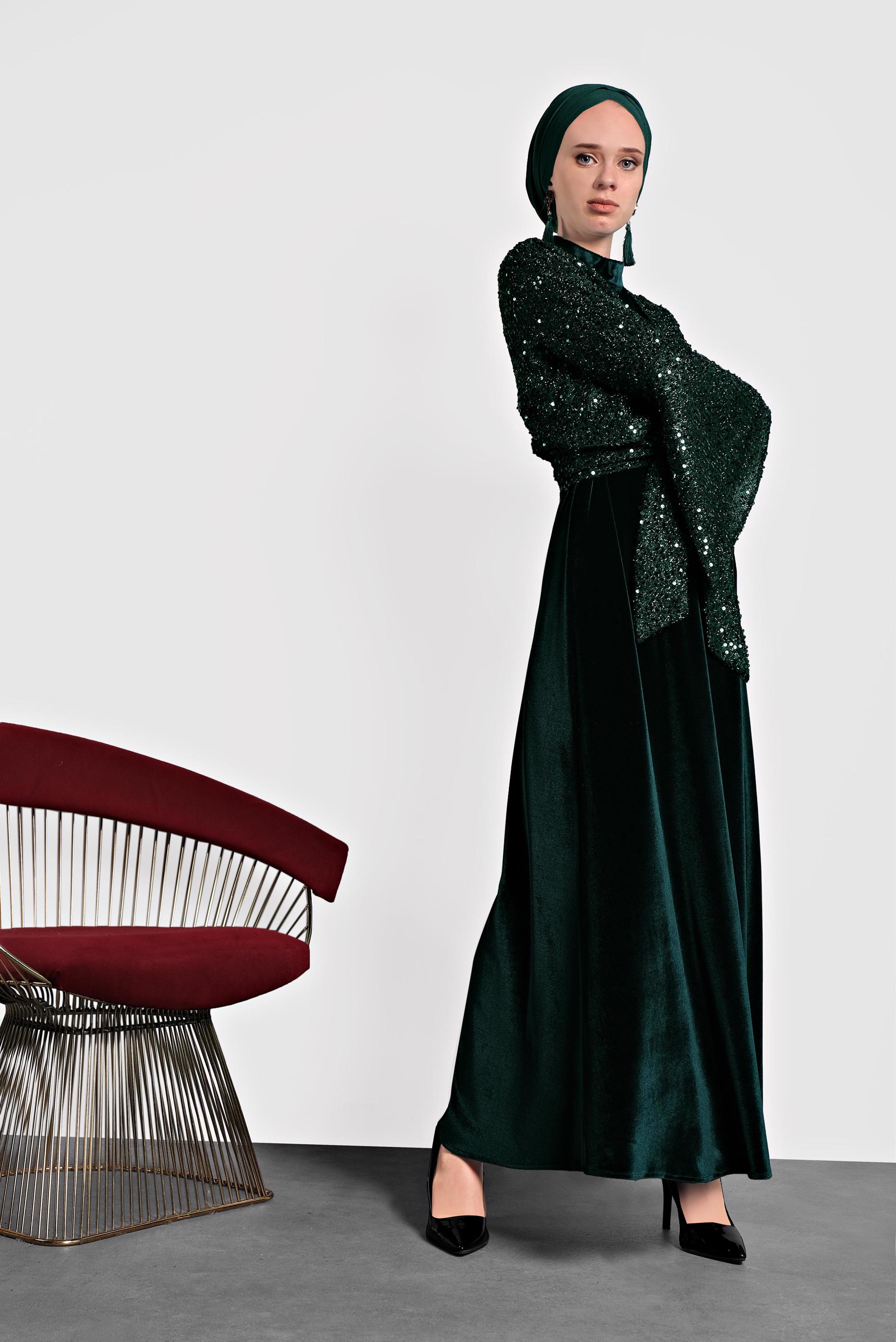 Tesettür giyim YEŞİL PULLU TROMPET KOL ELBİSE 40291 