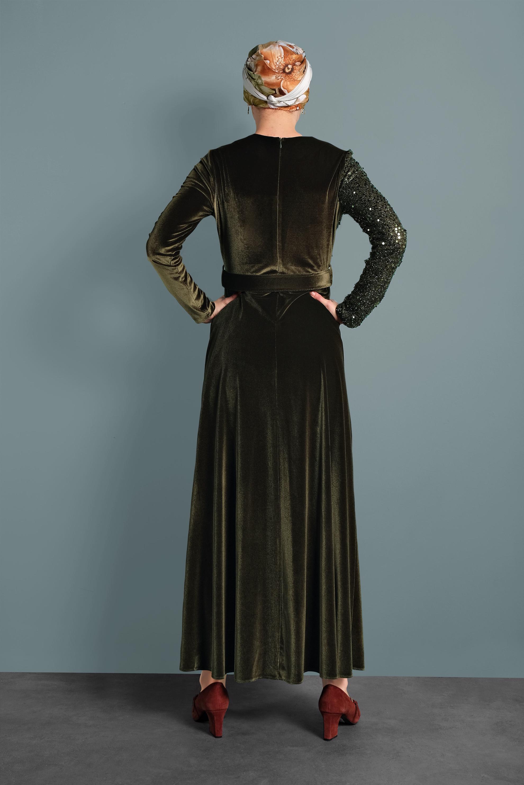 Tesettür giyim HAKİ PULLU KADİFE ELBİSE 40299