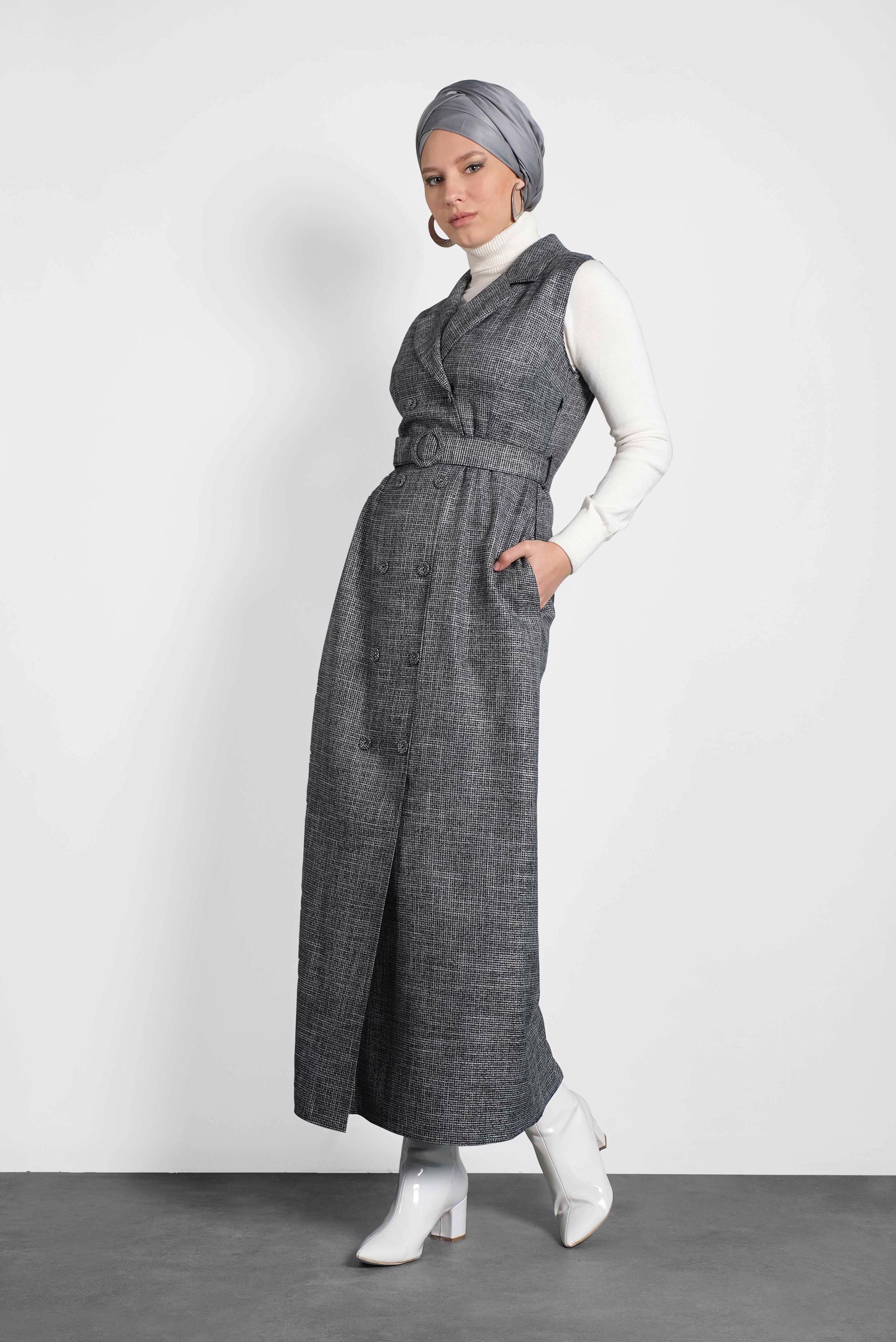 Tesettür giyim SİYAH KRUVAZE YAKA DÜĞME DETAYLI ELBİSE 40302