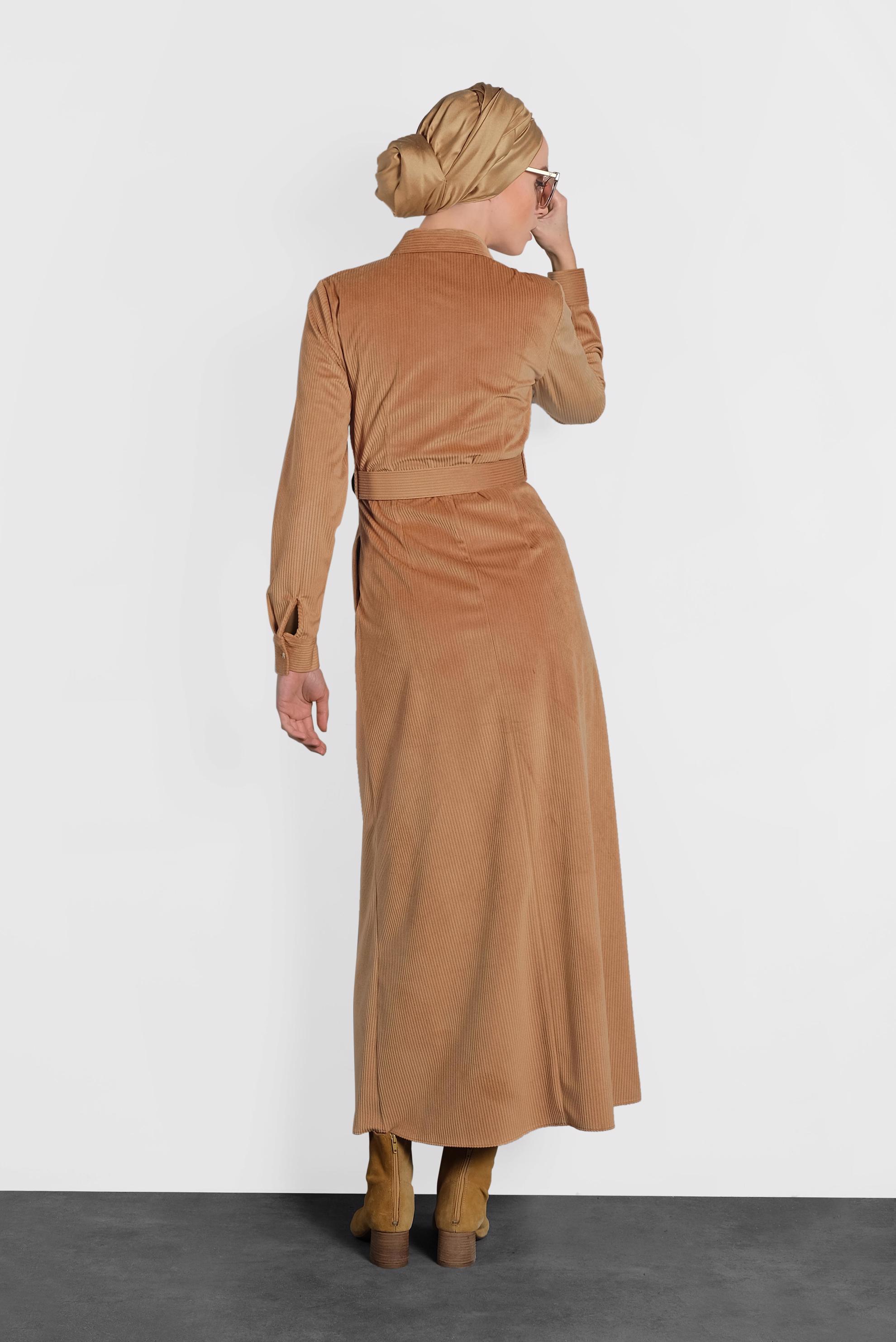 Tesettür giyim KAHVE KADİFE KEMERLİ ELBİSE 40329 