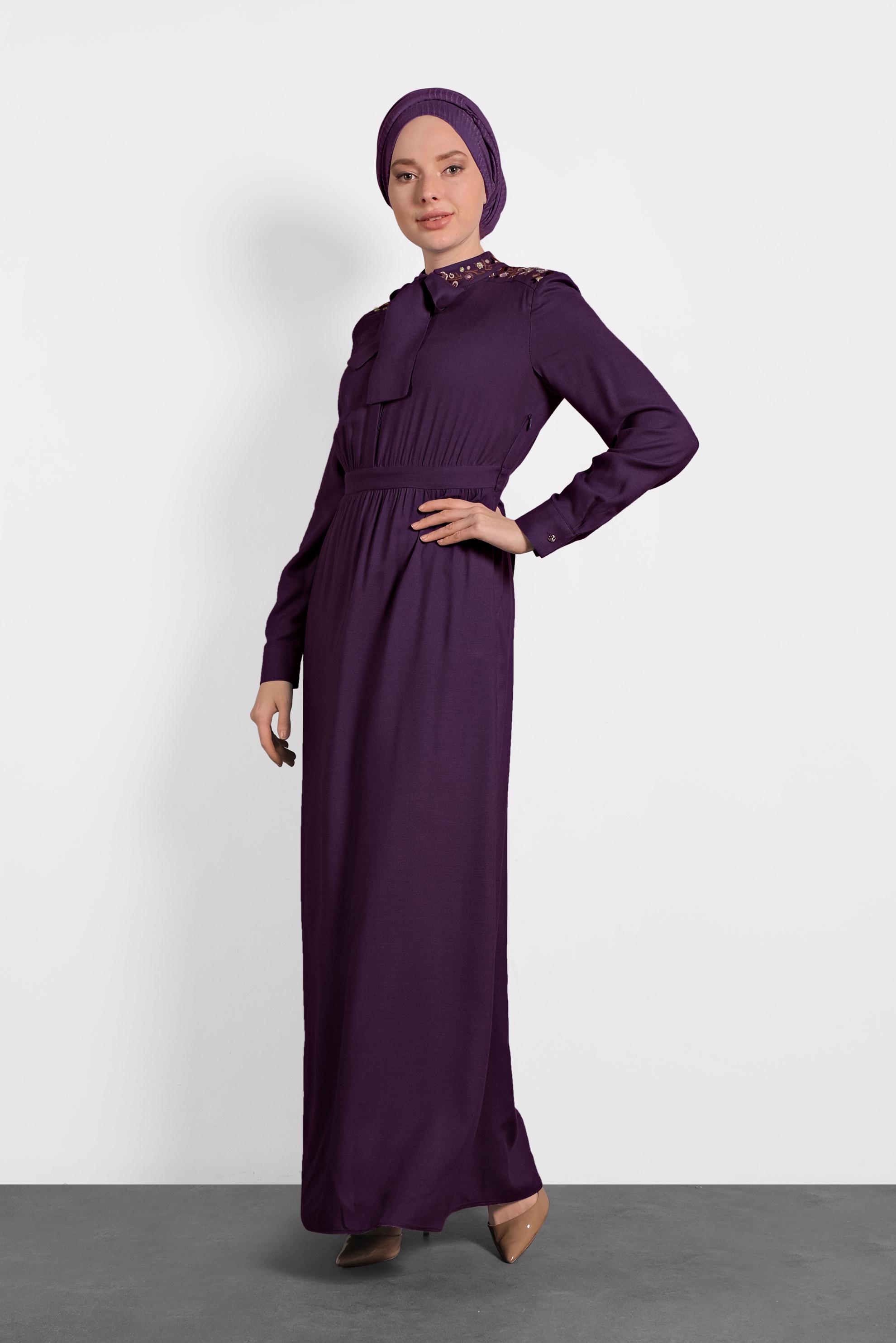 Tesettür giyim MÜRDÜM NAKIŞLI YAKASI BAĞLI ELBİSE 40330