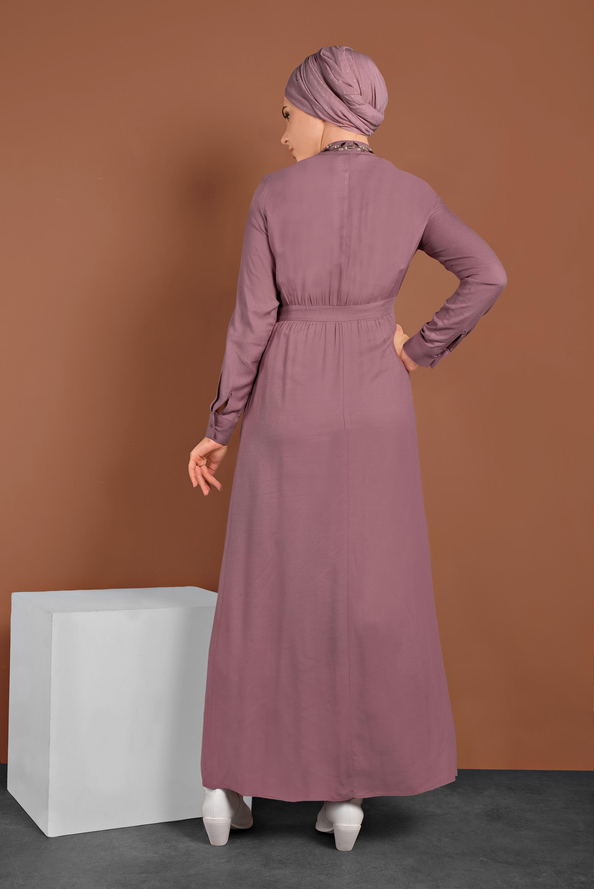 Tesettür giyim PUDRA NAKIŞLI YAKASI BAĞLI ELBİSE 40330