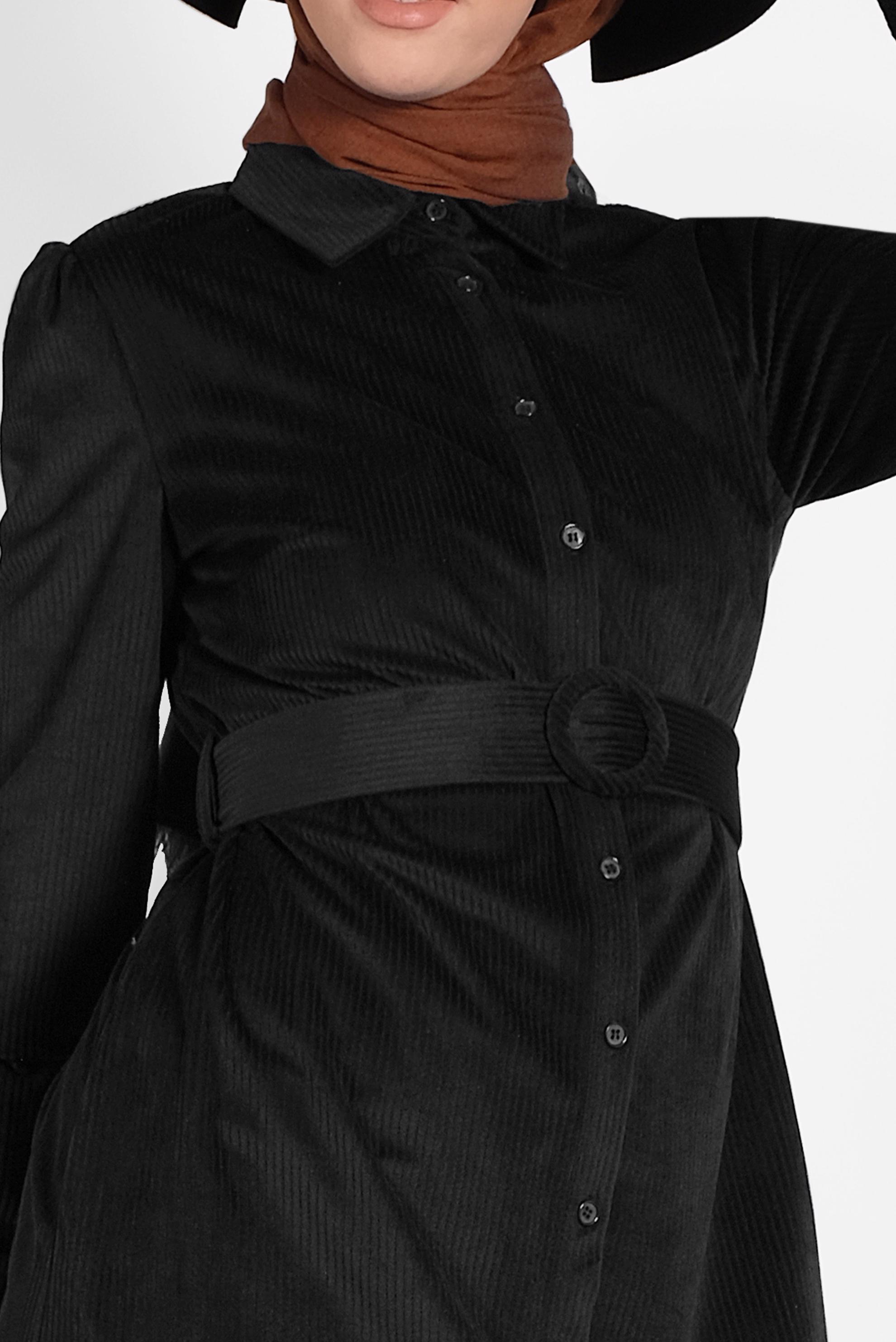 Tesettür giyim SİYAH KEMERLİ KADİFE ELBİSE 40331 