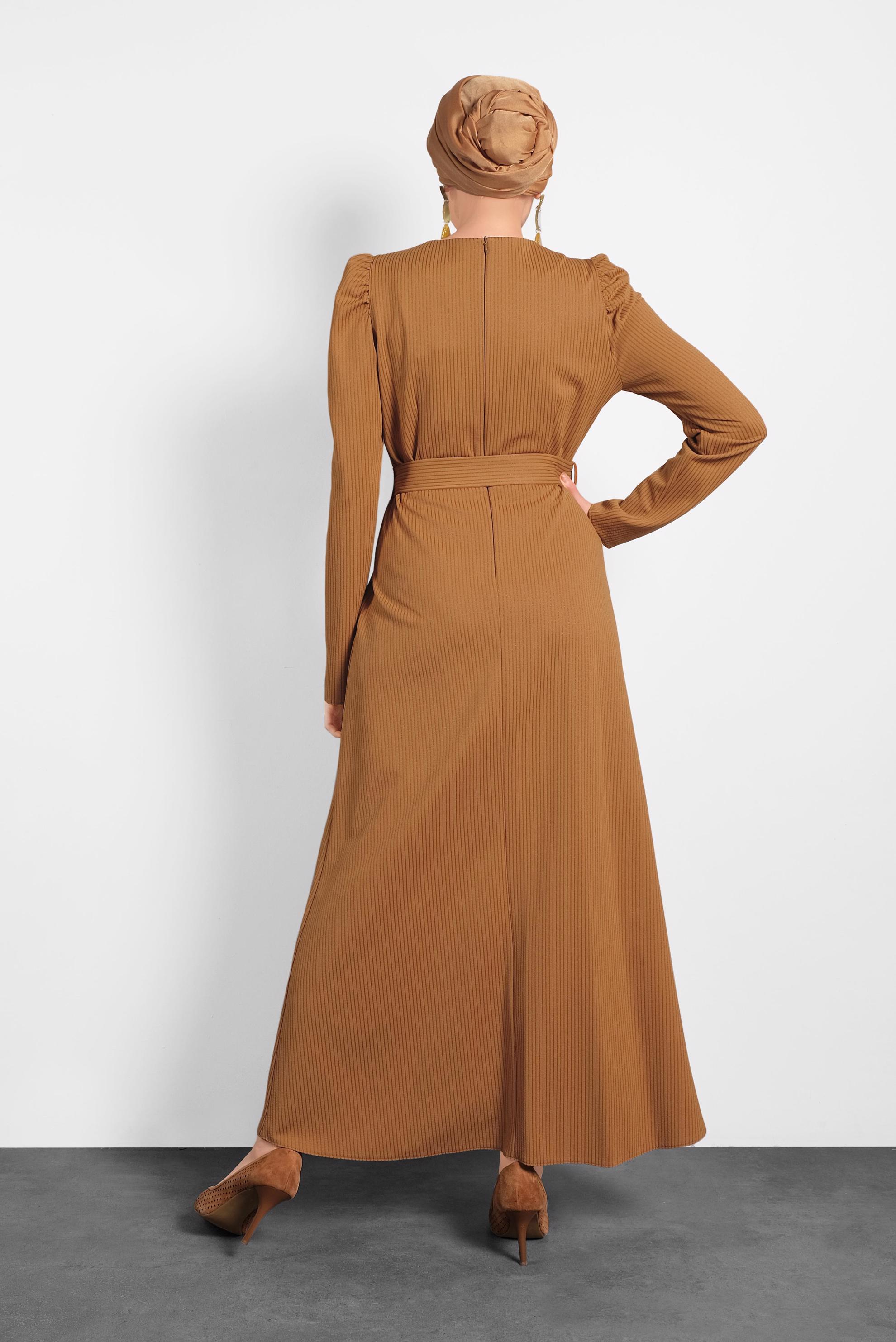 Tesettür giyim KAHVE KEMERLİ KARPUZ KOL ELBİSE 40363 