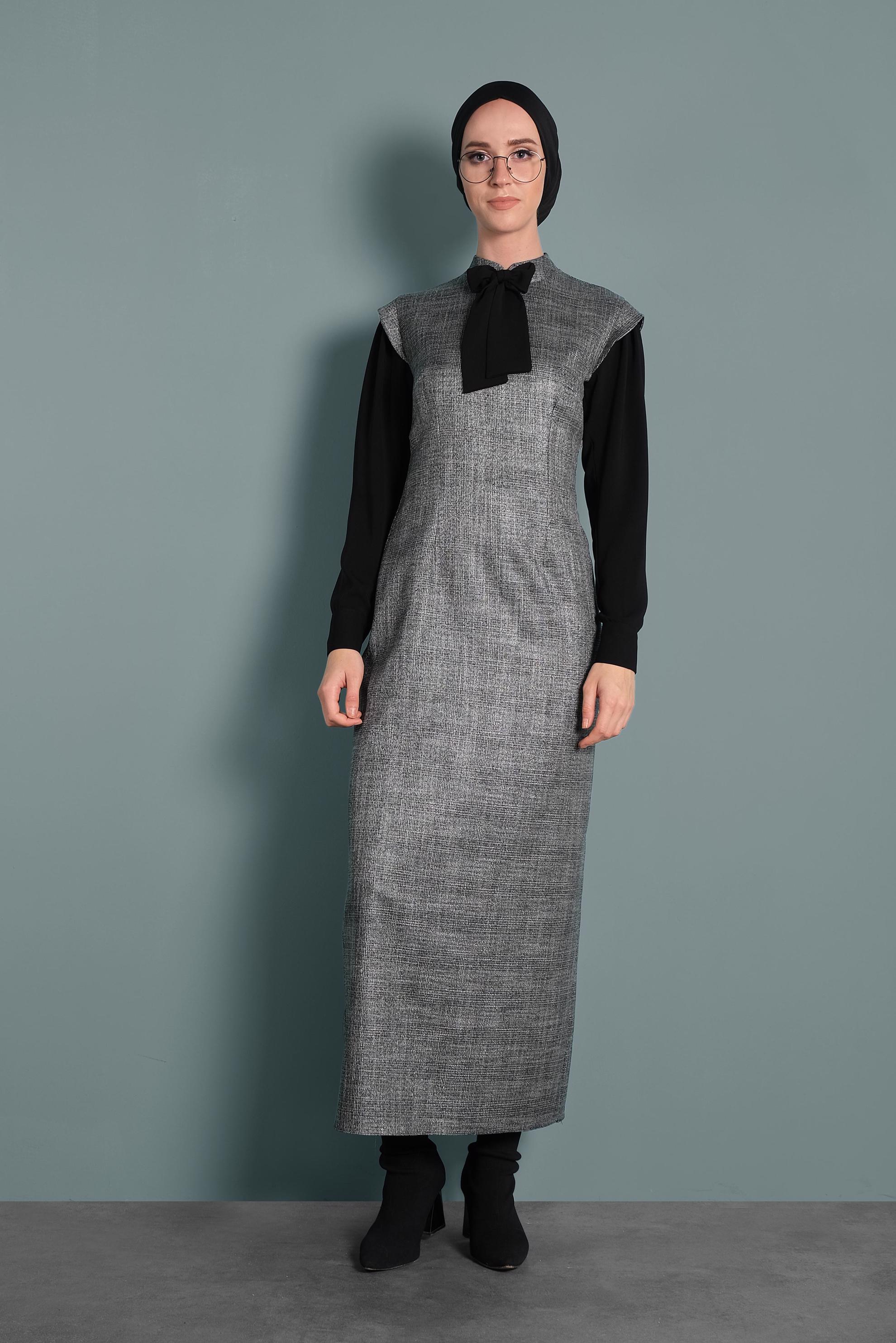 Tesettür giyim SİYAH FİYONKLU ELBİSE 40369