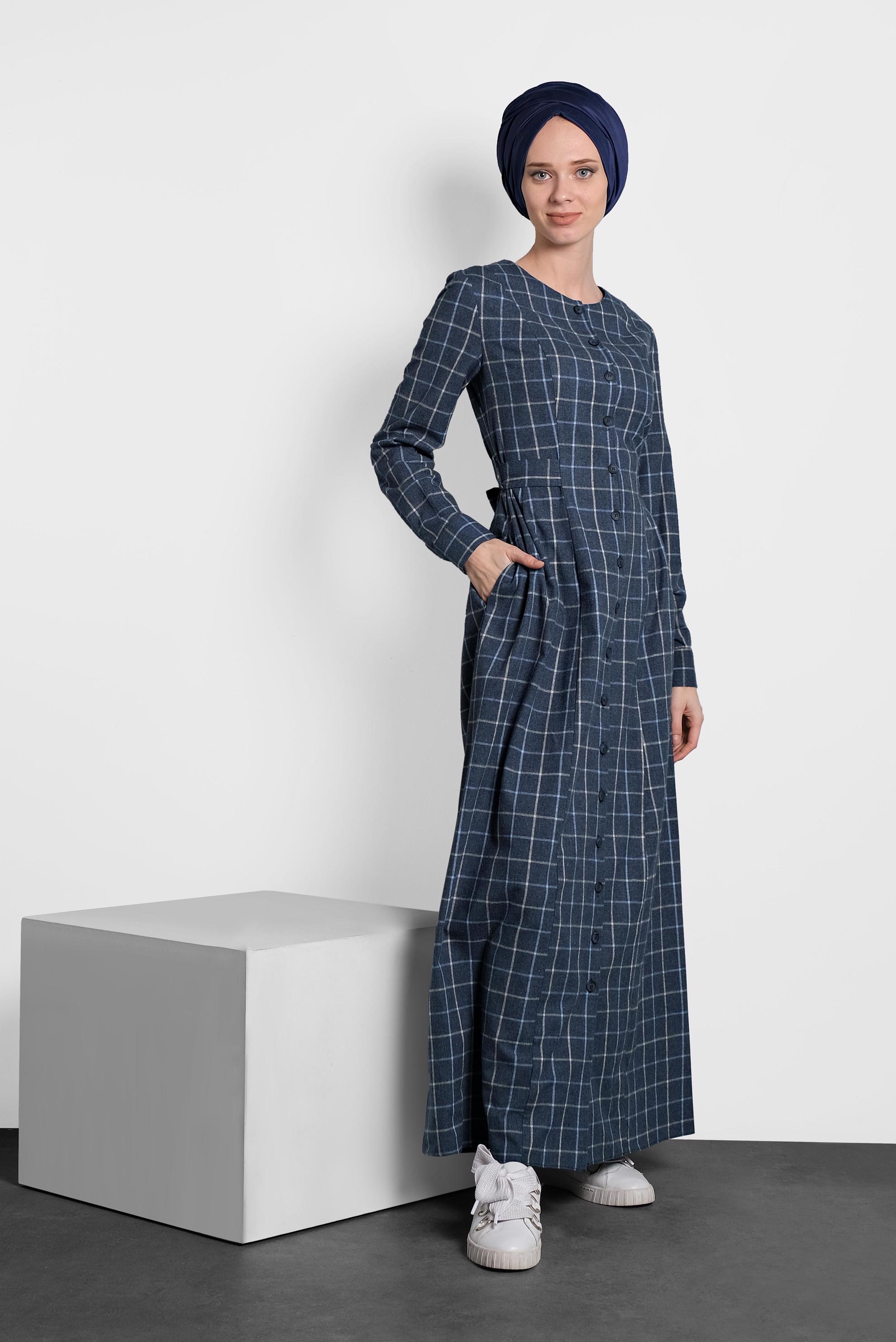 Tesettür giyim LACİVERT EKOSE DÜĞMELİ ELBİSE 40370