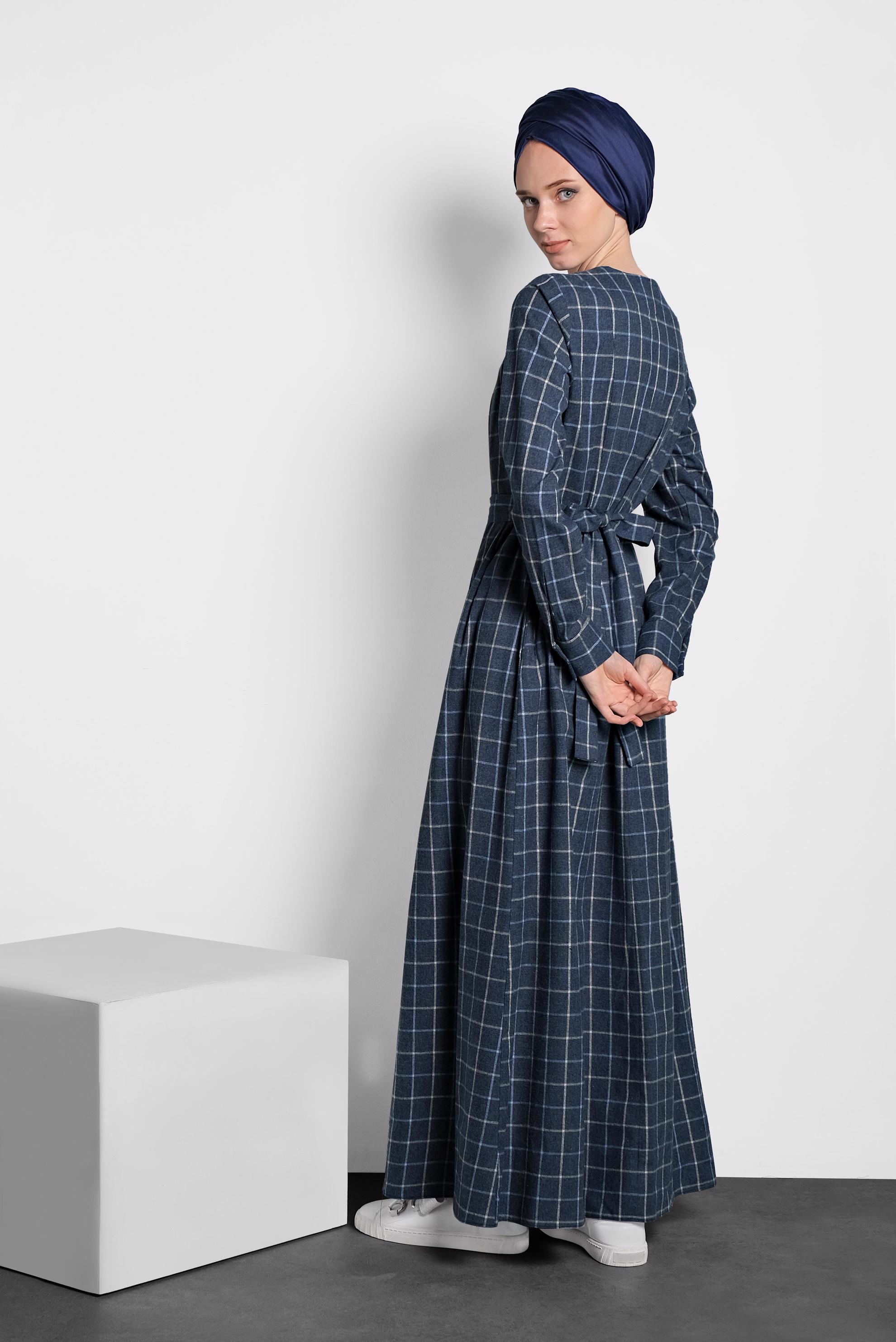 Tesettür giyim LACİVERT EKOSE DÜĞMELİ ELBİSE 40370