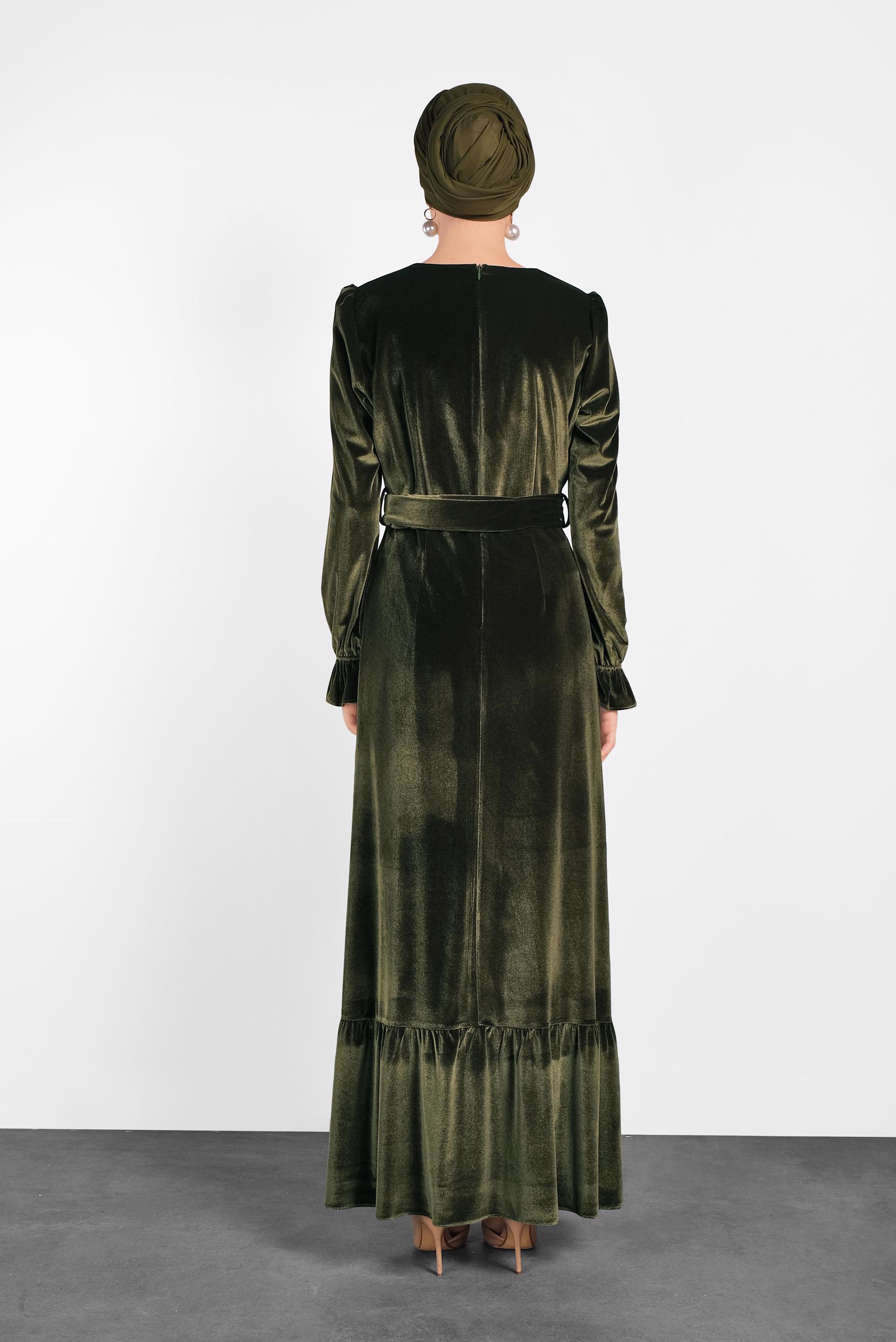 Tesettür giyim HAKİ KUŞAKLI NAKIŞLI ELBİSE 40379	