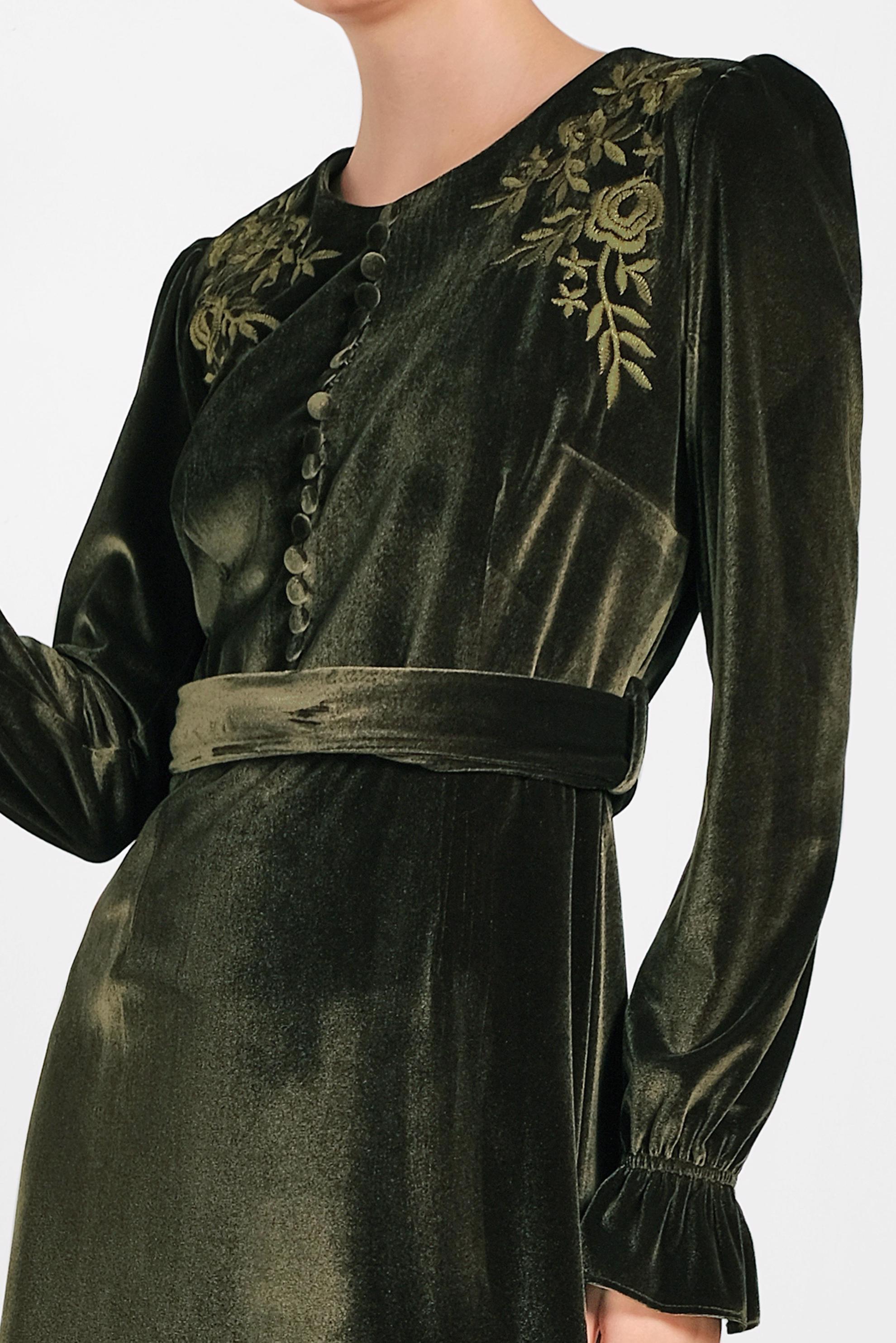 Tesettür giyim HAKİ KUŞAKLI NAKIŞLI ELBİSE 40379	