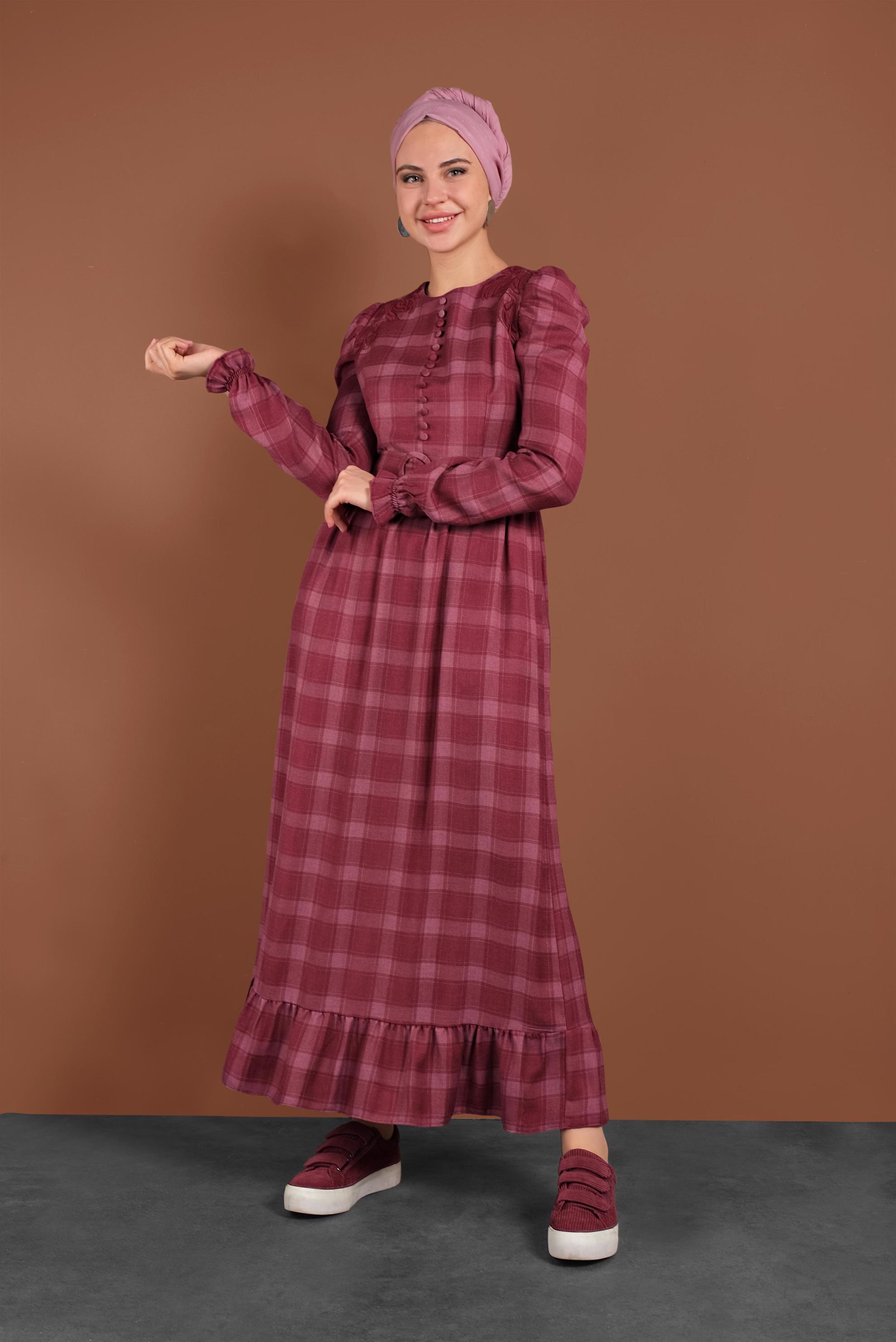 Tesettür giyim BORDO DÜĞMELİ EKOSE ELBİSE 40383 