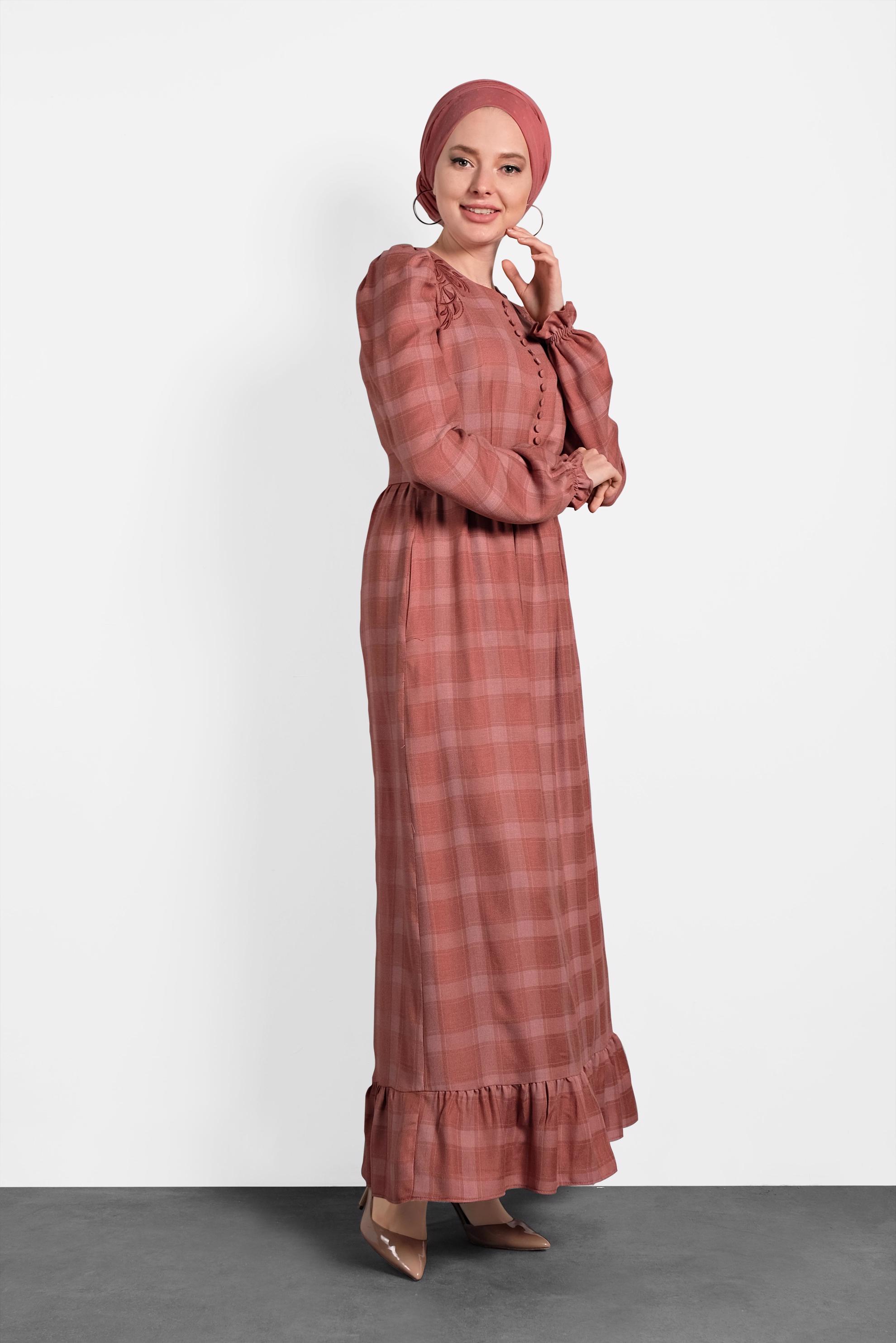 Tesettür giyim TABA DÜĞMELİ EKOSE ELBİSE 40383 