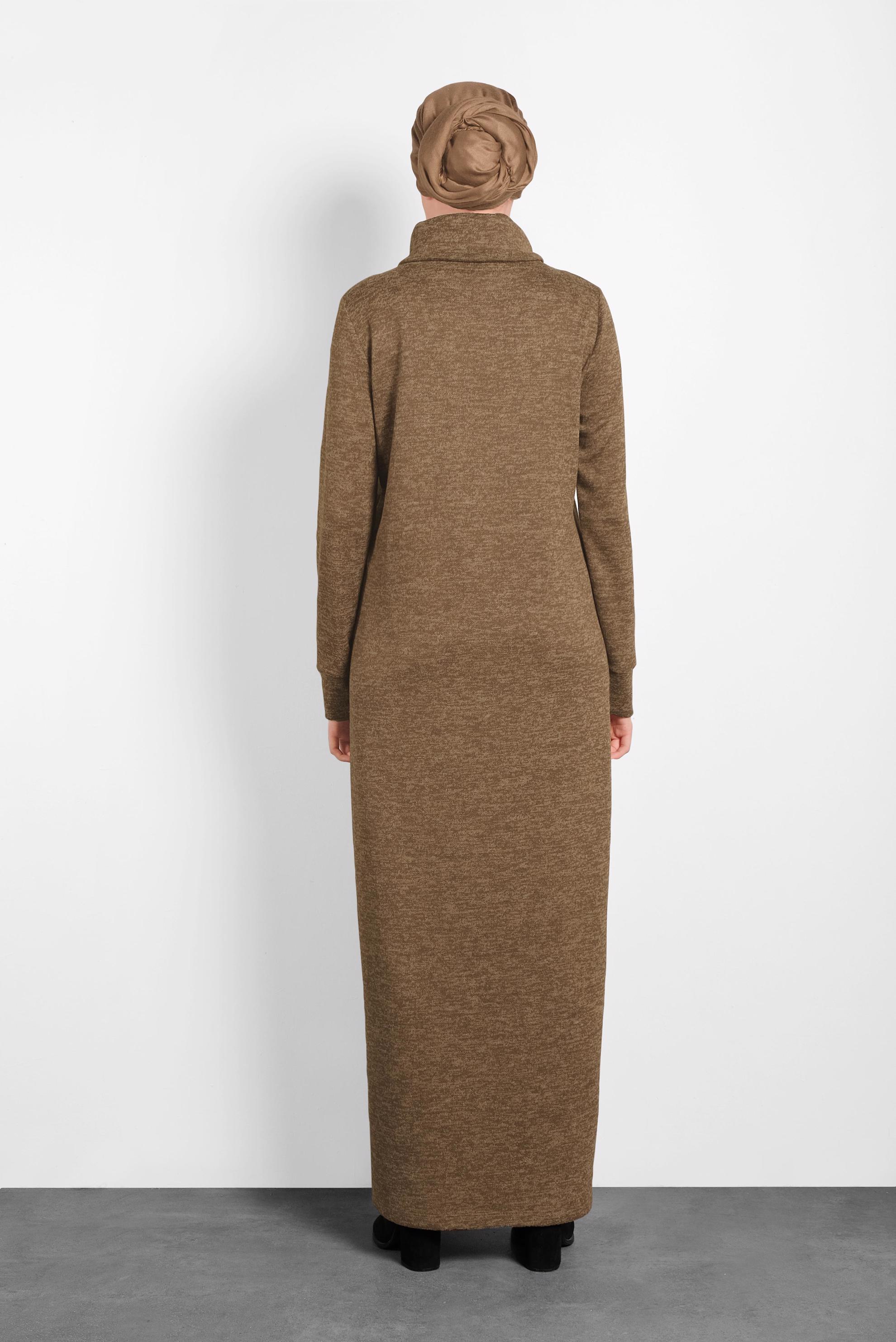 Tesettür giyim KAHVE BOĞAZLI TRİKO ELBİSE 40397 