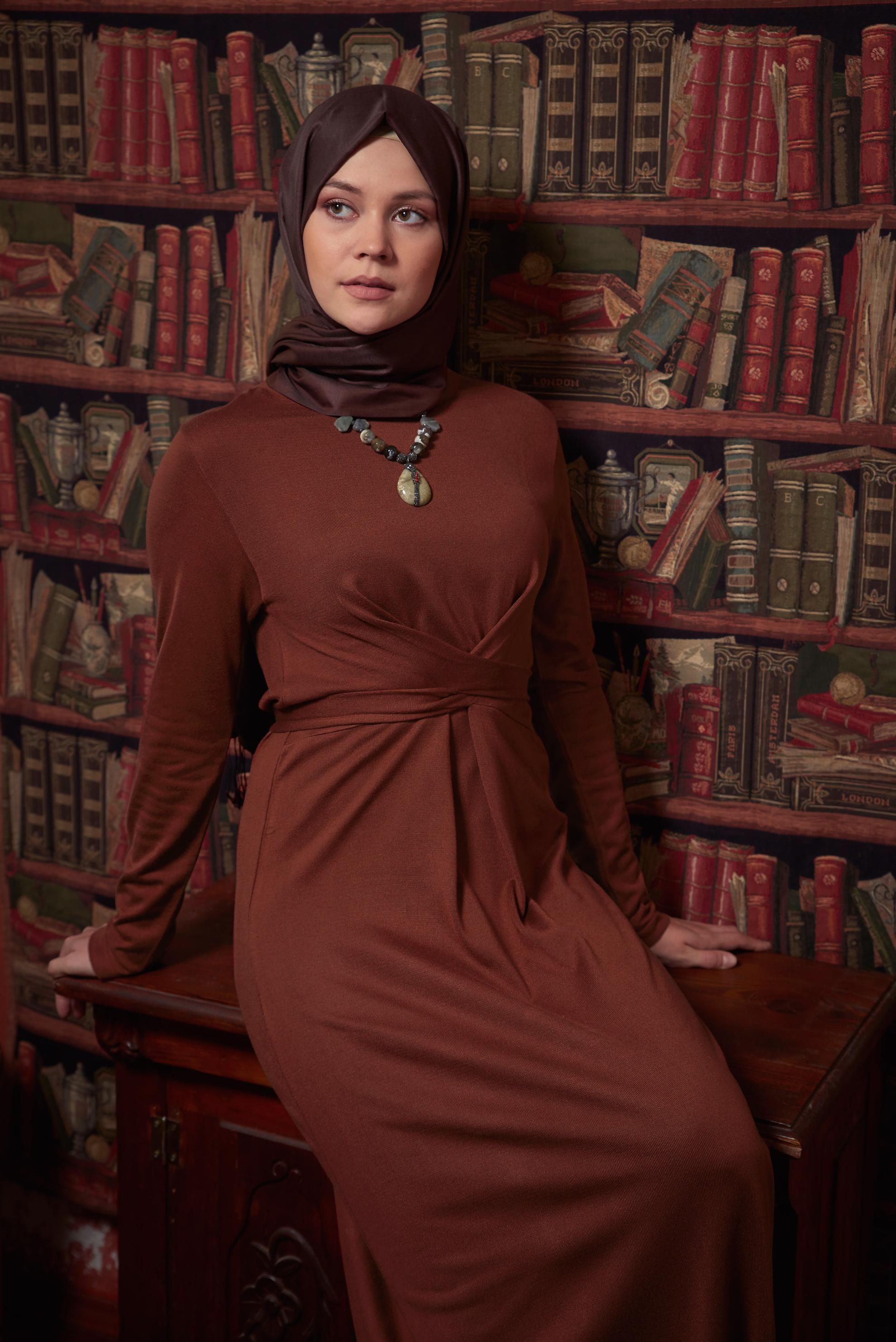 Tesettür giyim TURUNCU BÜZGÜLÜ TRİKO ELBİSE 41029 