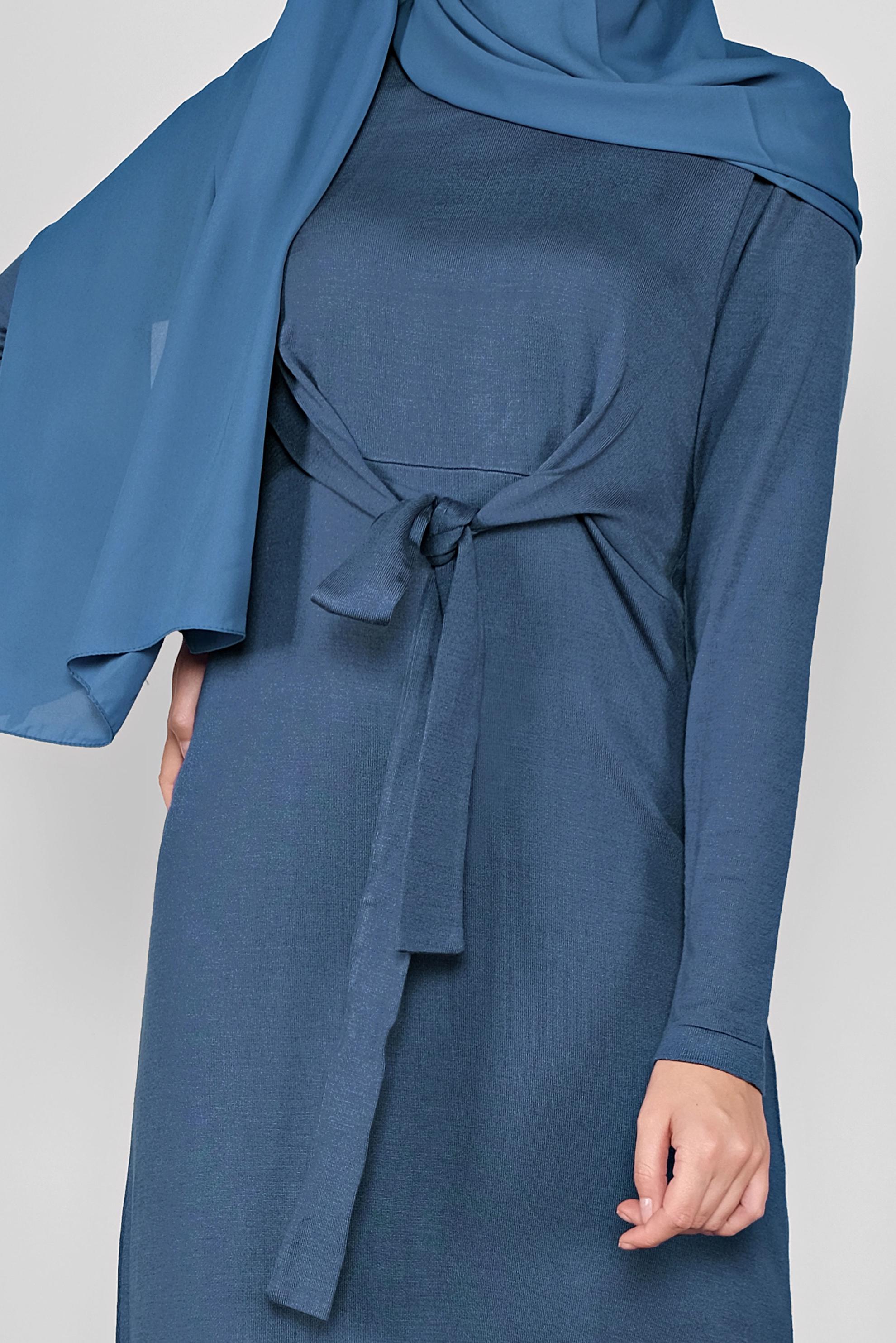 Tesettür giyim LACİVERT BÜZGÜLÜ TRİKO ELBİSE 41029 