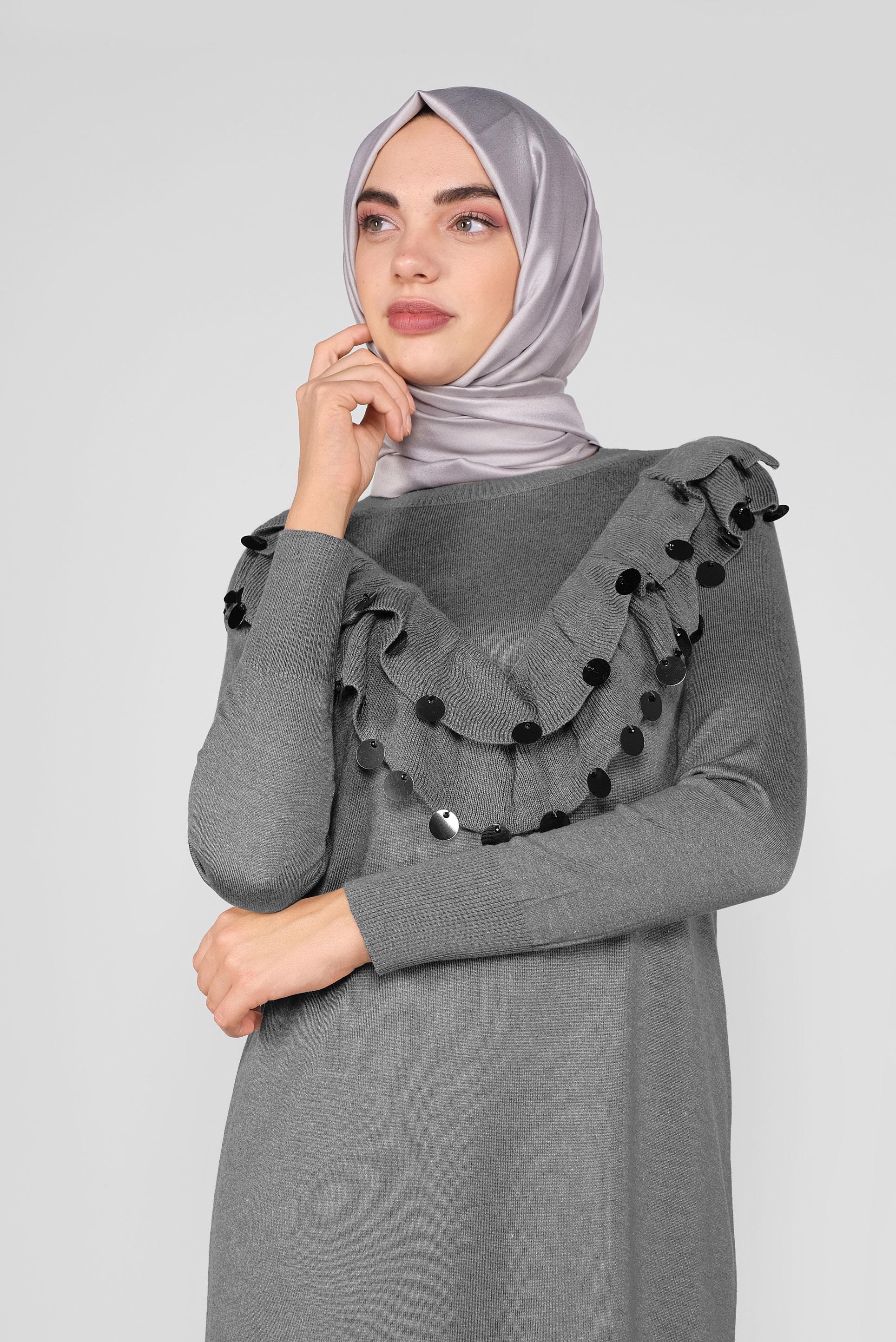 Tesettür giyim GRİ PUL DETAYLI TRİKO ELBİSE 41030