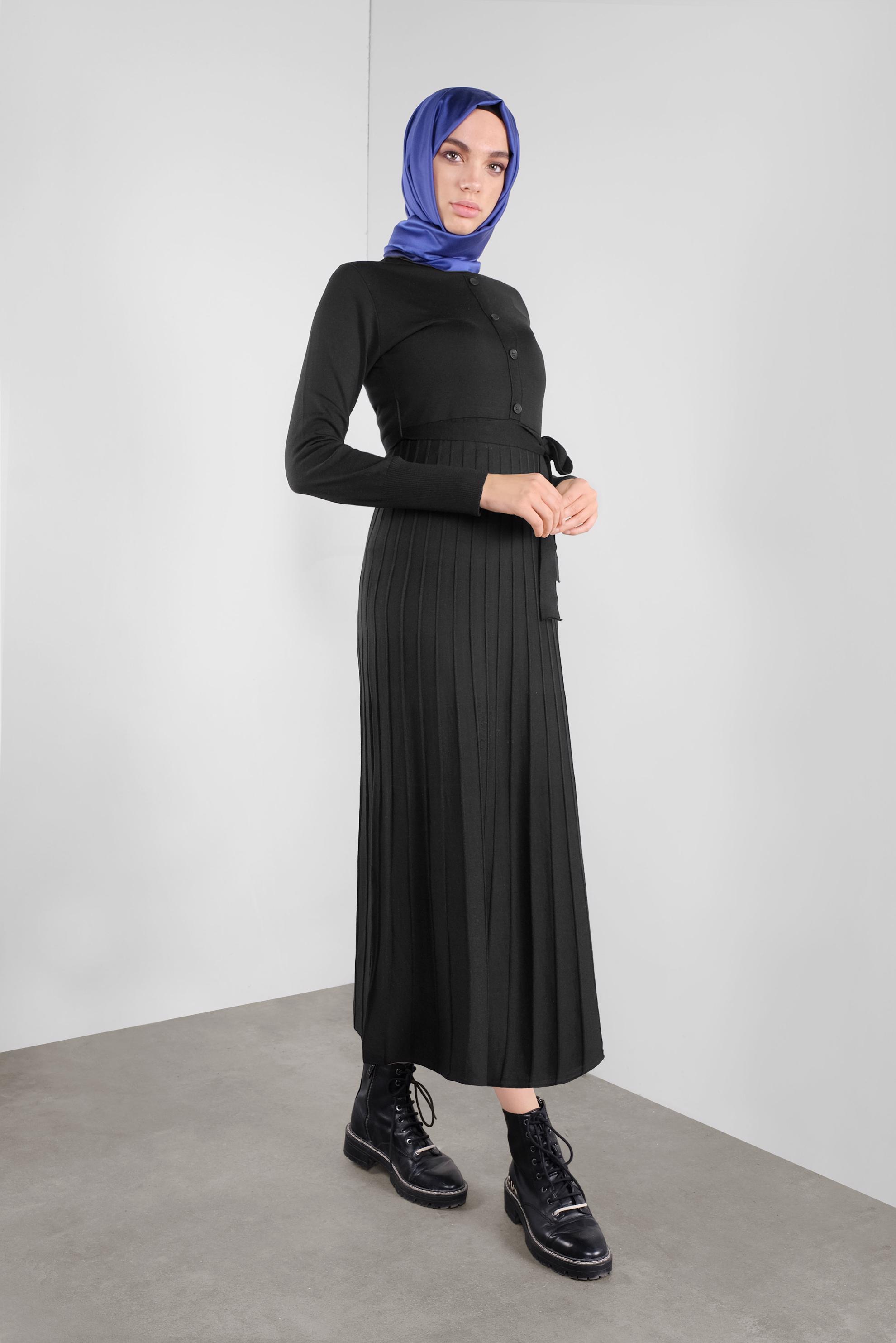 Tesettür giyim SİYAH PİLİSELİ TRİKO ELBİSE 41031