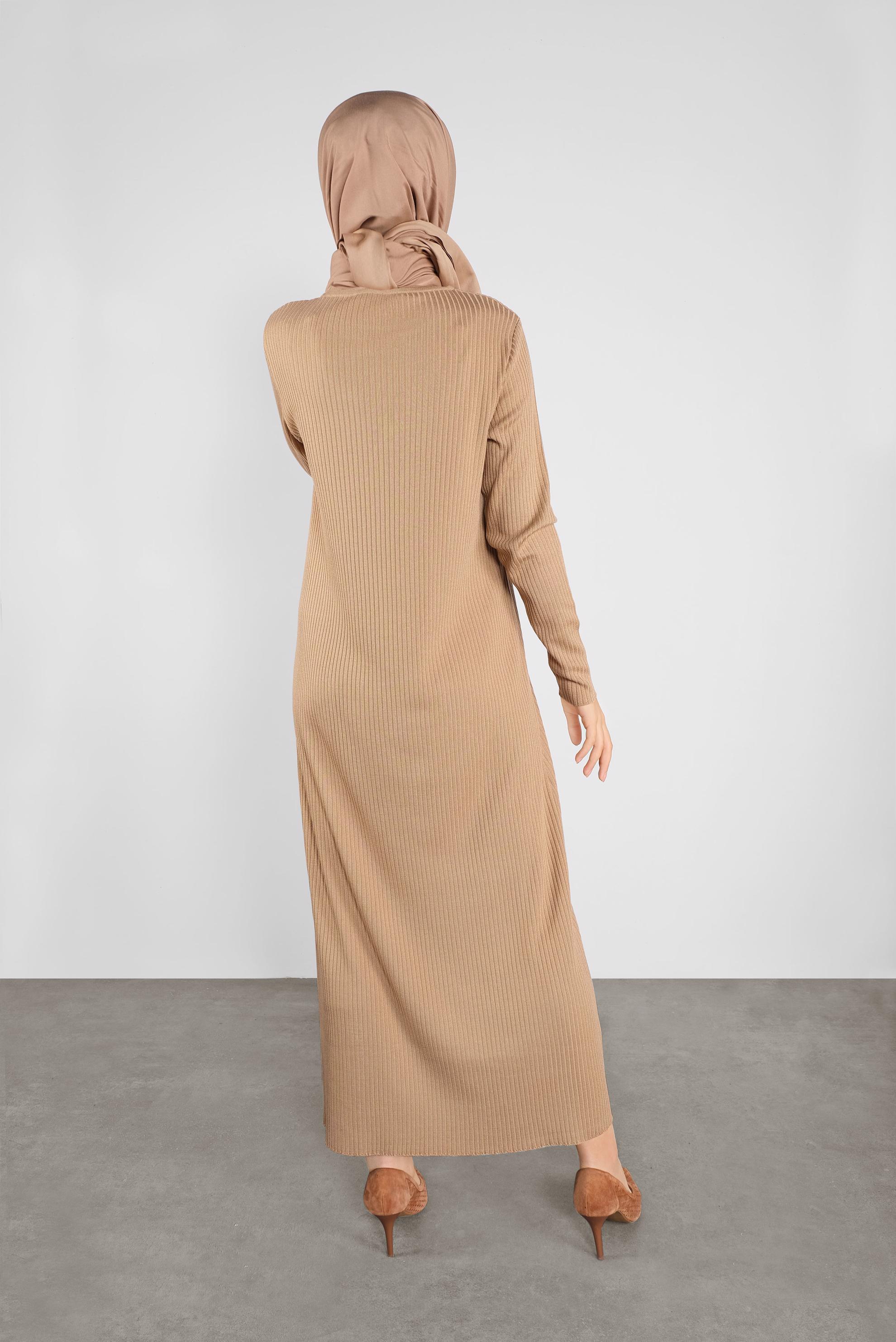 Tesettür giyim KAHVE DÜĞME DETAYLI TRİKO ELBİSE 41032 