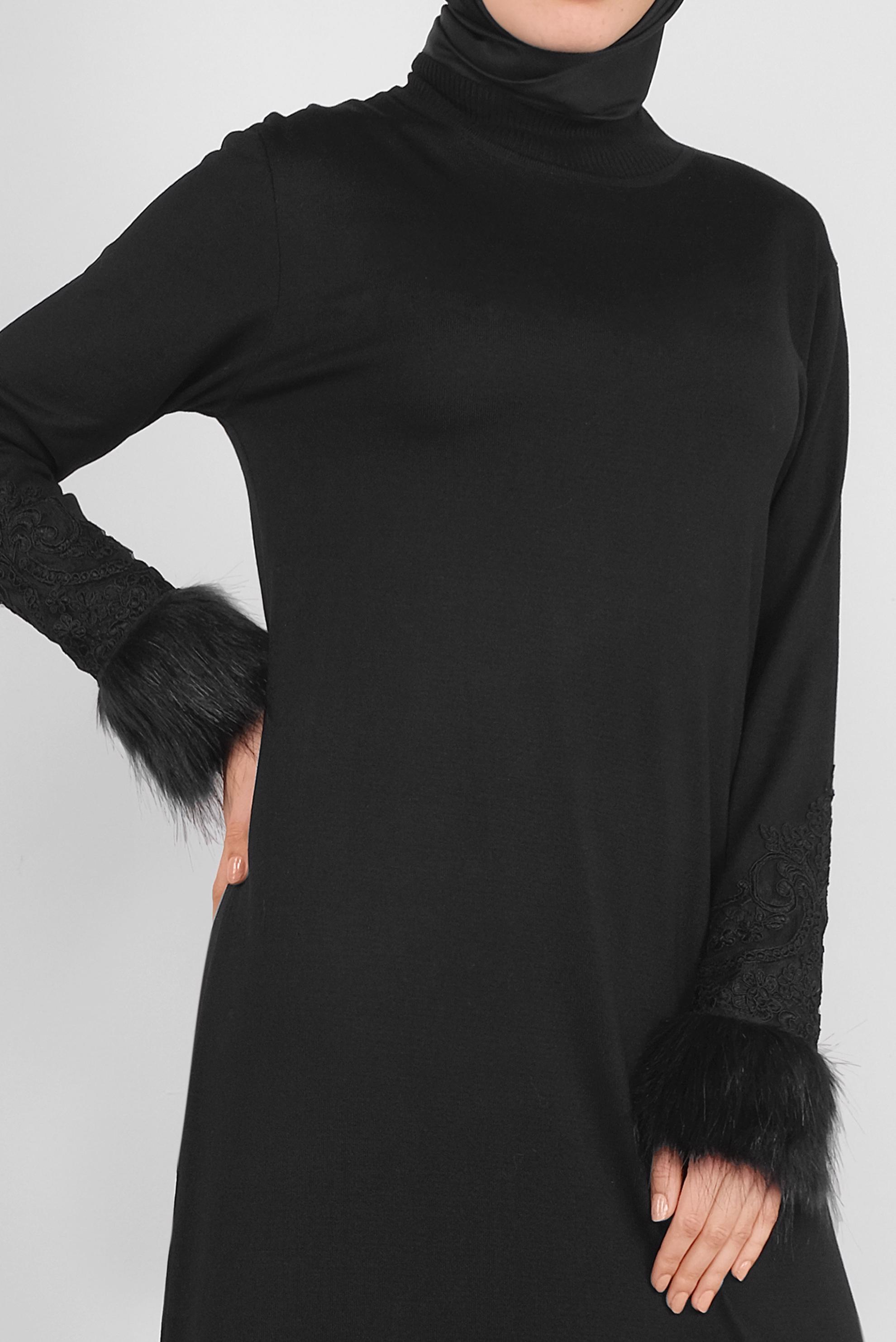 Tesettür giyim SİYAH KÜRKLÜ NAKIŞLI TRİKO ELBİSE  41034 