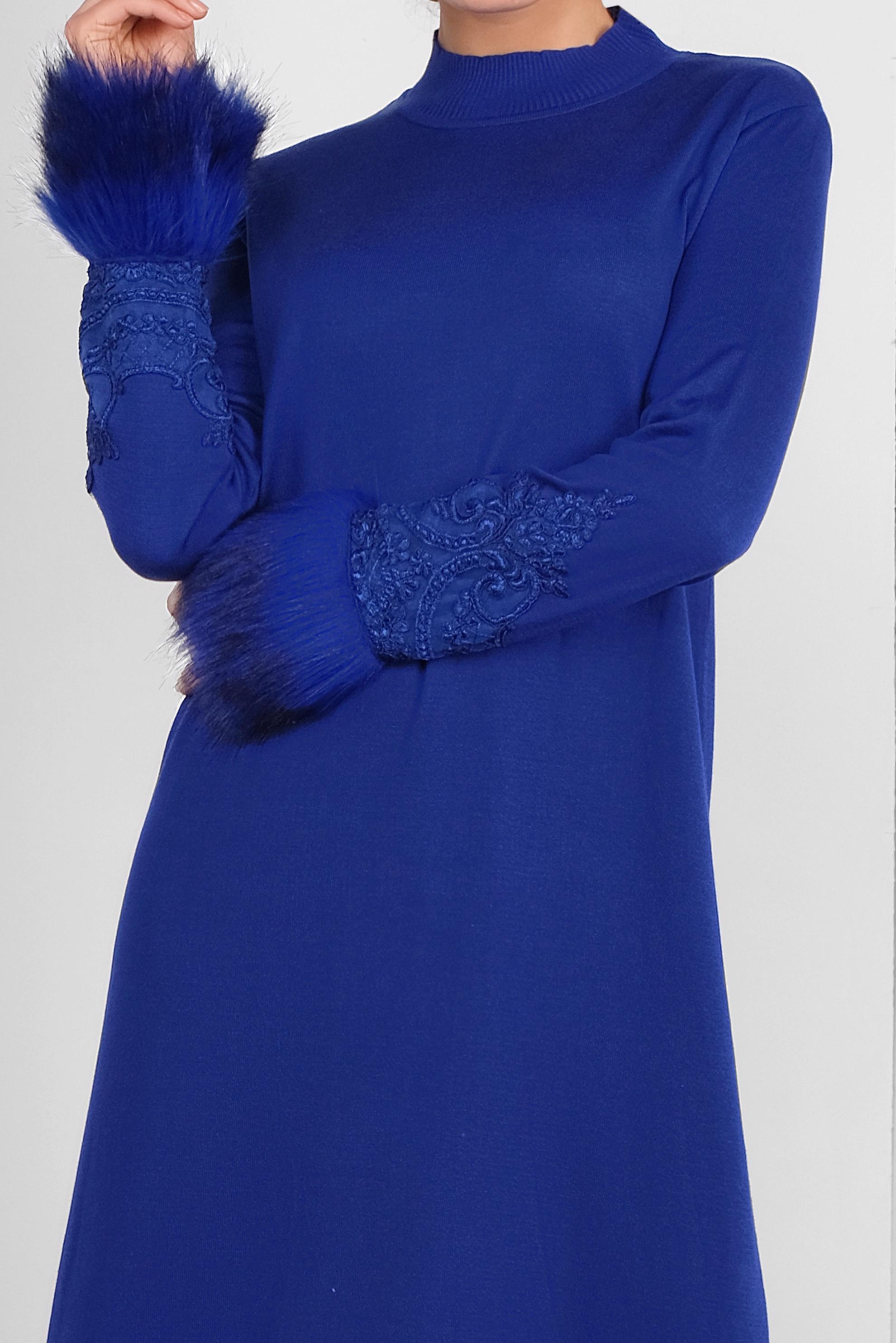 Tesettür giyim LACİVERT KÜRKLÜ NAKIŞLI TRİKO ELBİSE  41034 