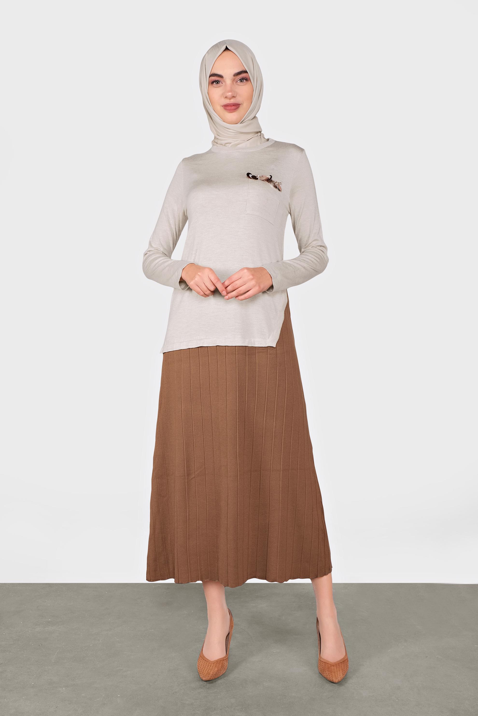 Tesettür giyim BEJ PUL VE TAŞ DETAYLI TRİKO ELBİSE 41035