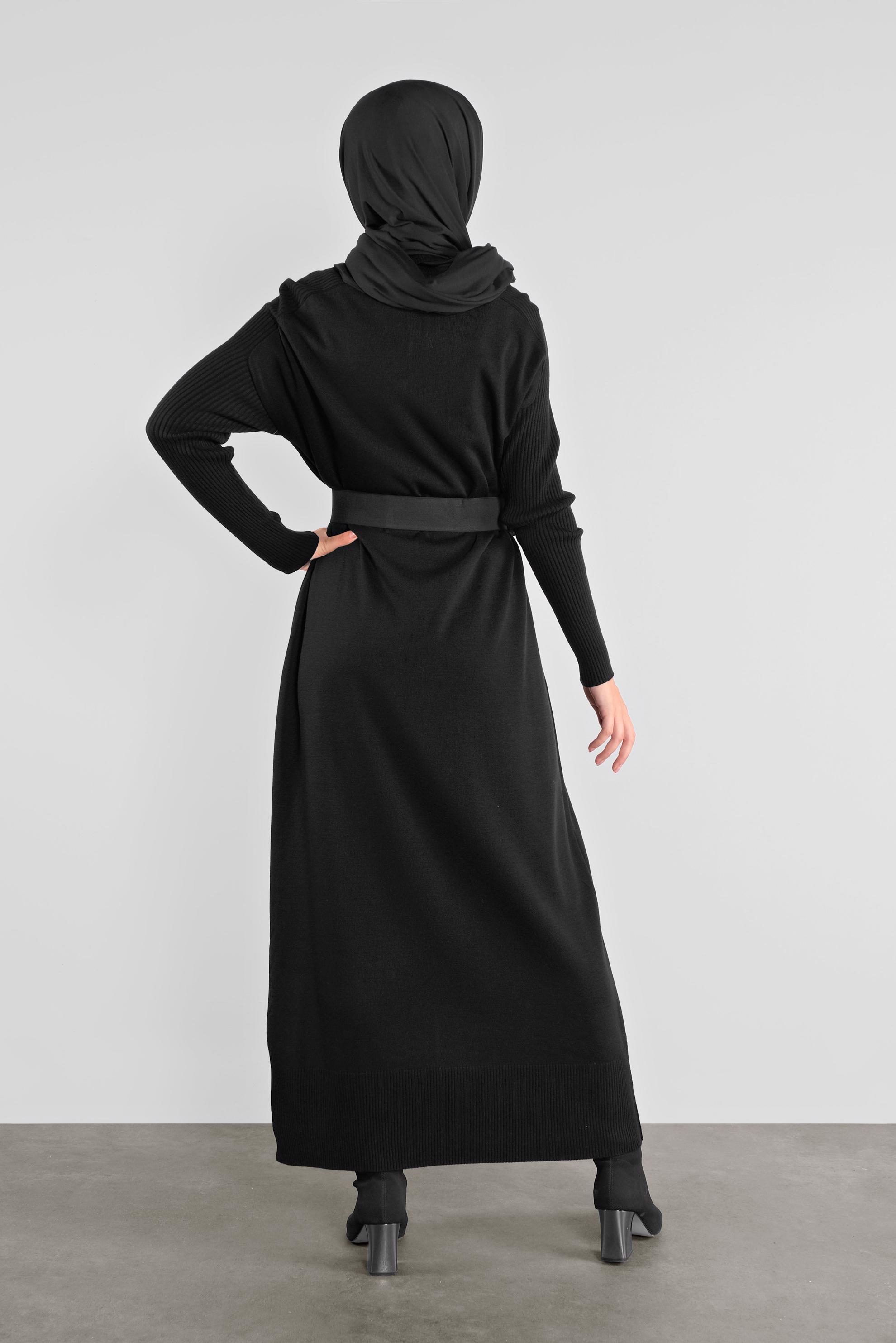 Tesettür giyim SİYAH BOĞAZLI TRİKO ELBİSE 41074 